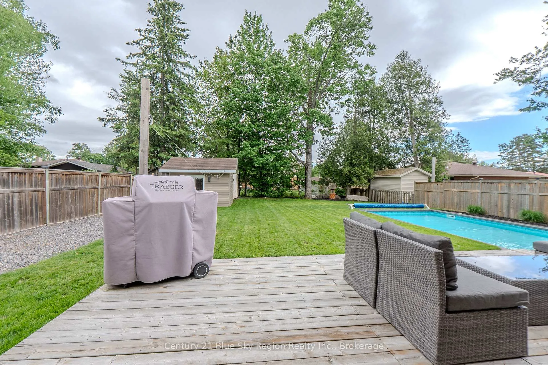 Photo 43 of 235 Orange Crescent, North Bay, Birchaven — HOMEH