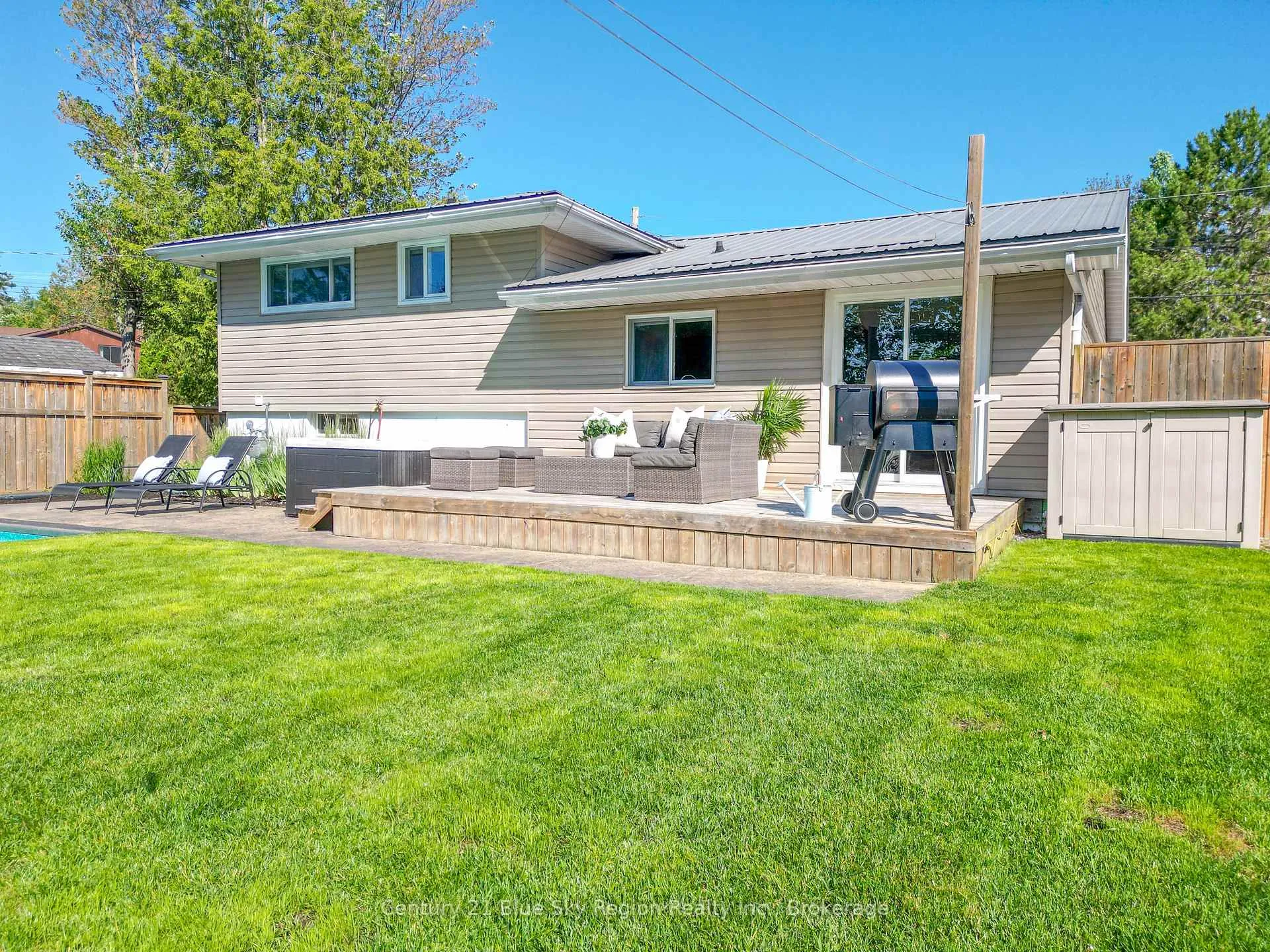 Photo 44 of 235 Orange Crescent, North Bay, Birchaven — HOMEH