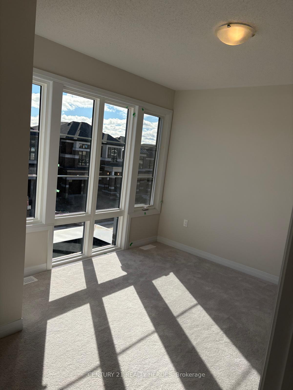 Photo 7 of 12 Gibson Drive, Erin — HOMEH