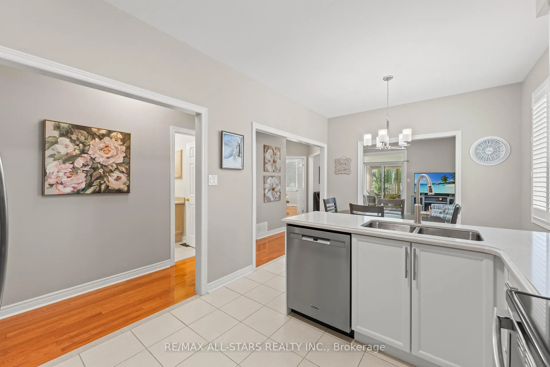 Photo 11 of 76 Chimney Hill Way, Scugog, Port Perry — HOMEH