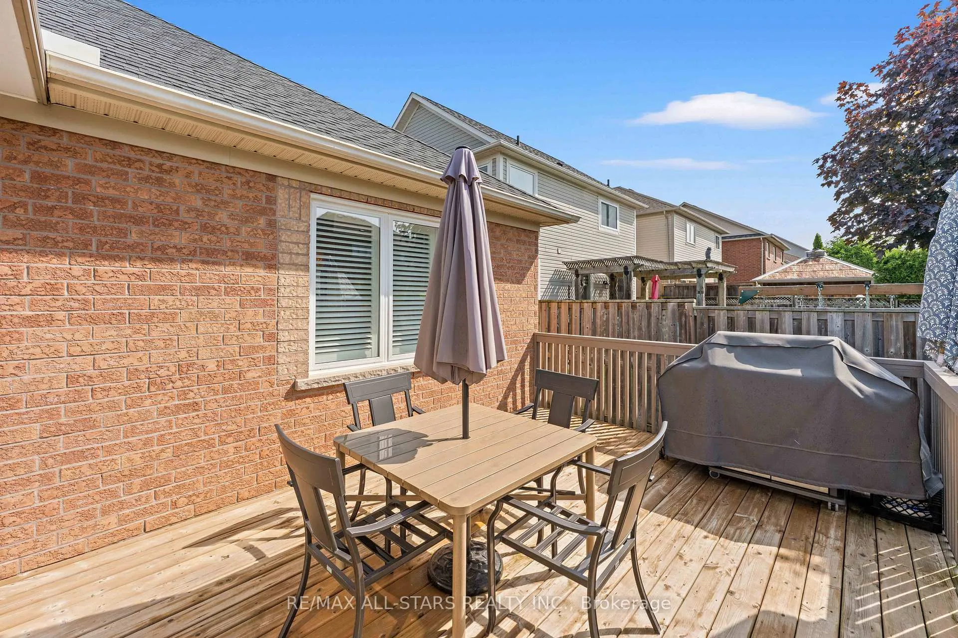 Photo 31 of 76 Chimney Hill Way, Scugog, Port Perry — HOMEH