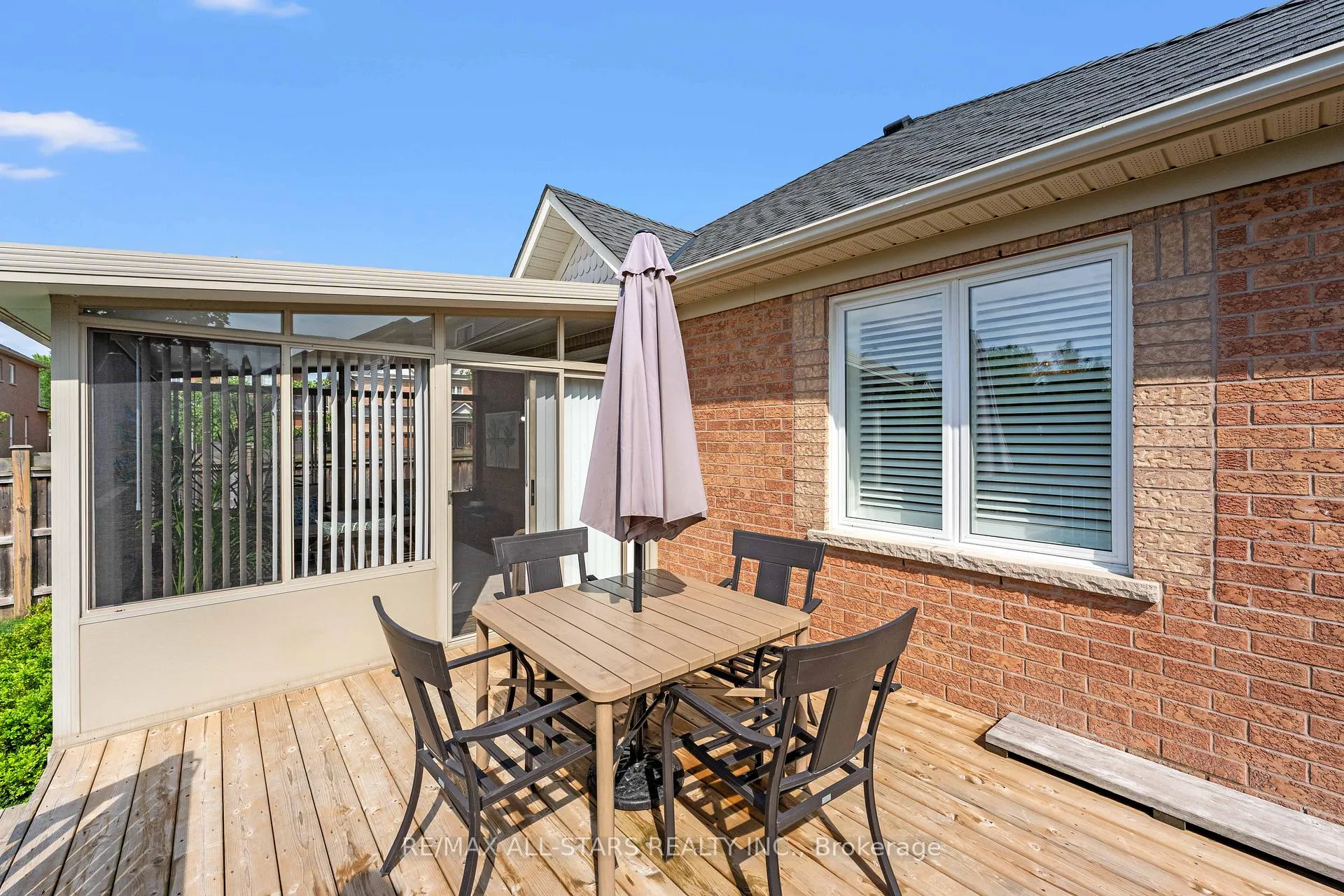 Photo 33 of 76 Chimney Hill Way, Scugog, Port Perry — HOMEH
