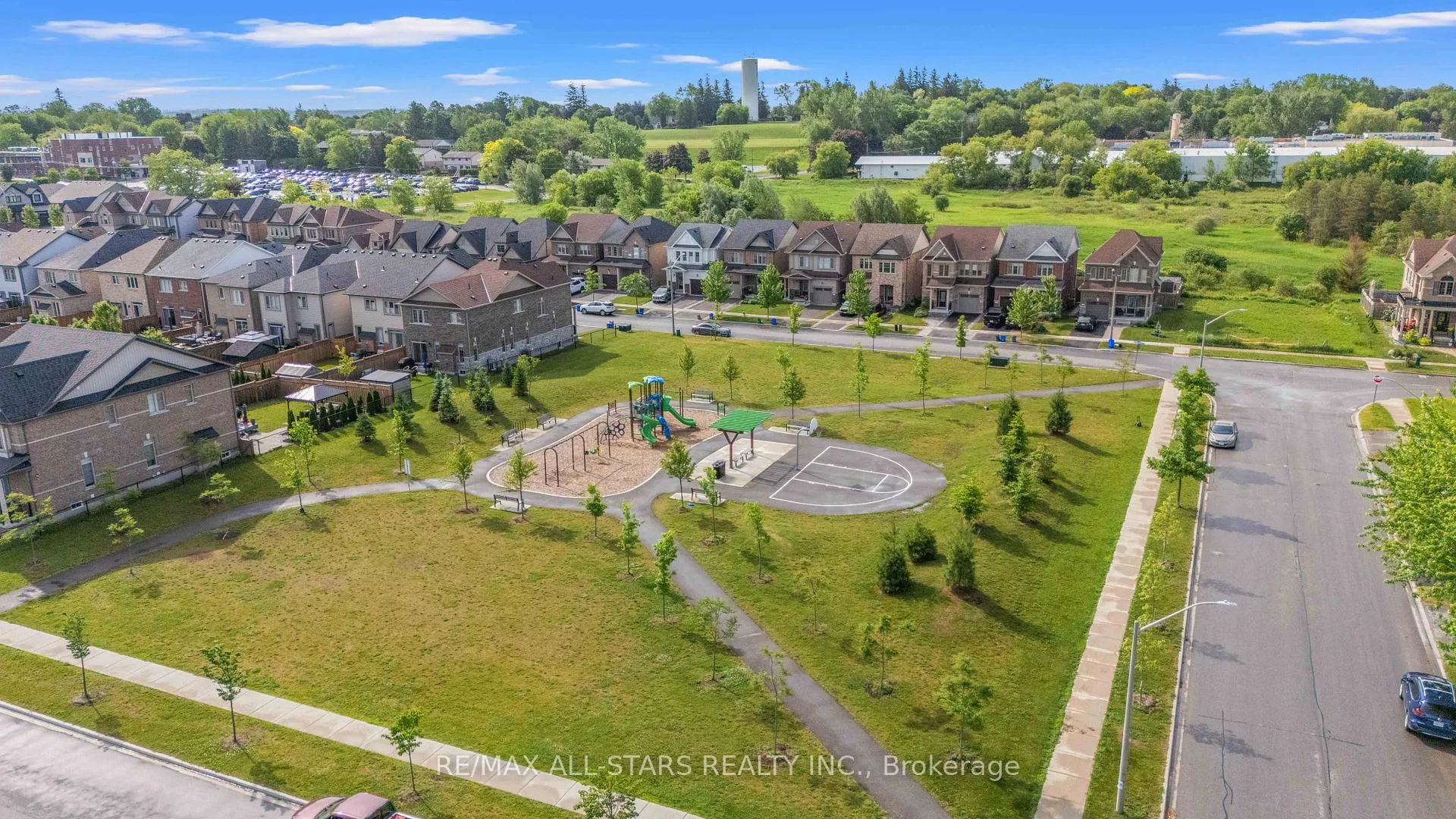 Photo 35 of 76 Chimney Hill Way, Scugog, Port Perry — HOMEH