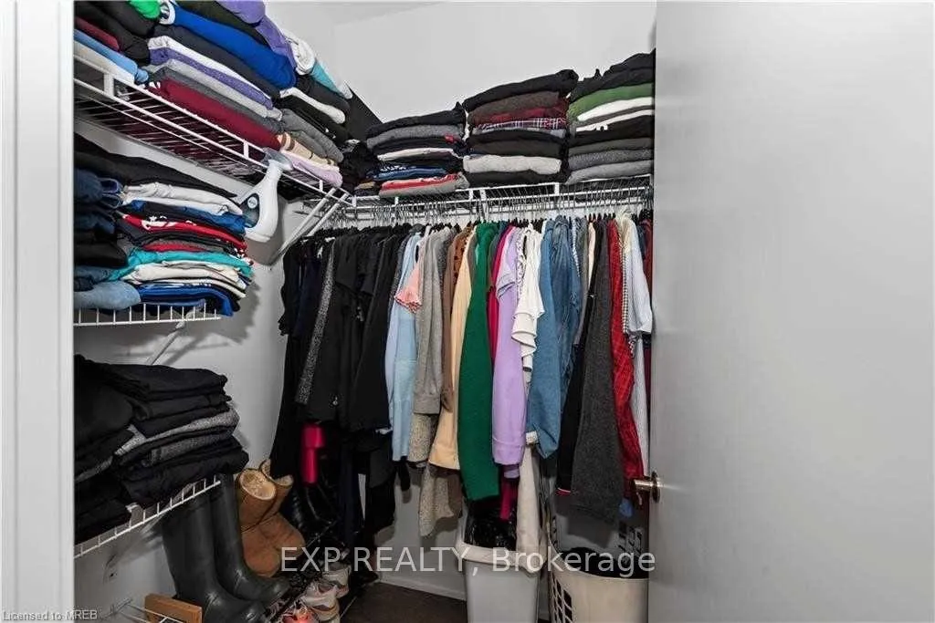 Photo 8 of Unit 903, 550 North Service Road, Grimsby, Grimsby Beach — HOMEH