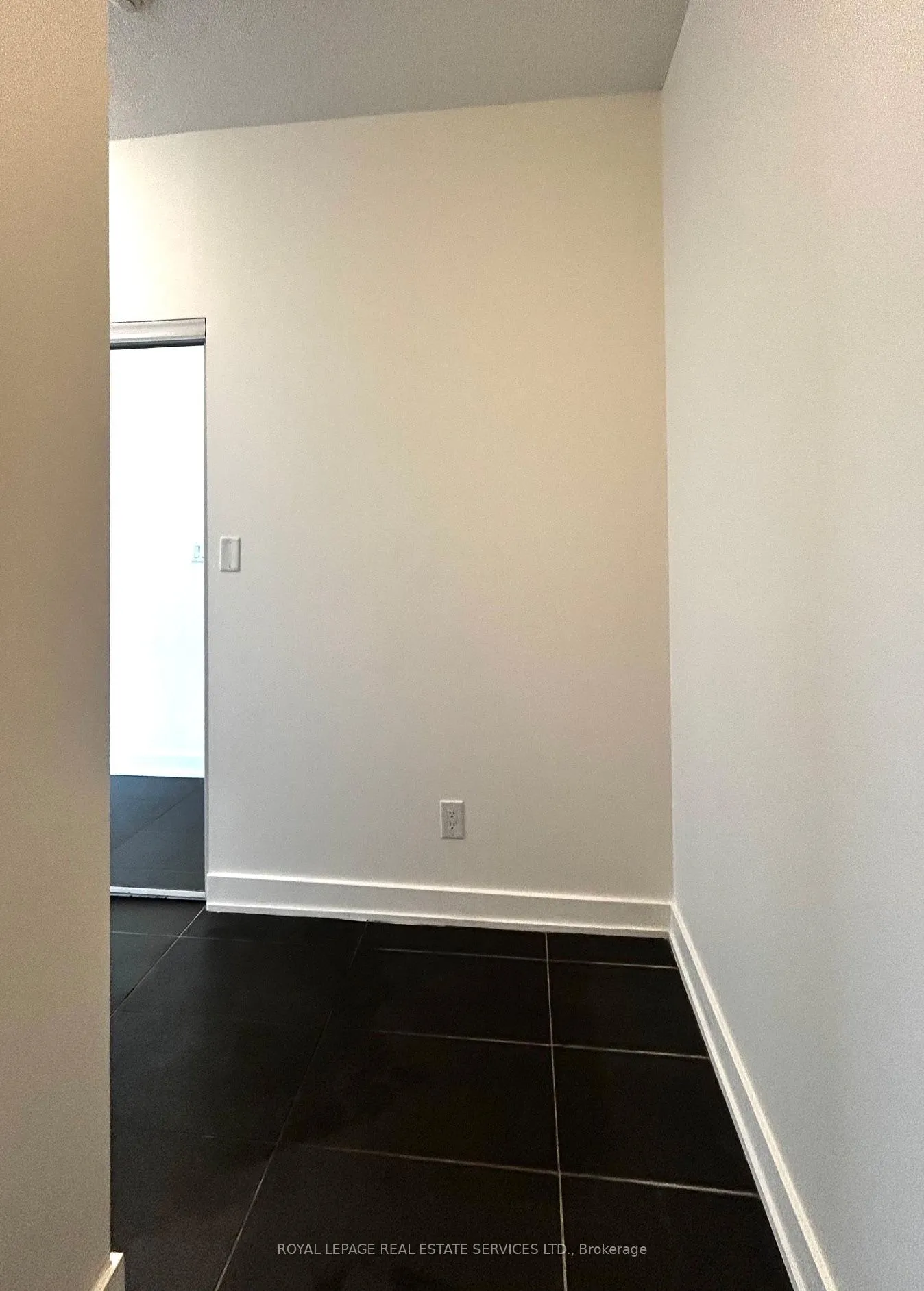 Photo 6 of Unit 2909, 4070 Confederation Parkway, Mississauga, City Centre — HOMEH