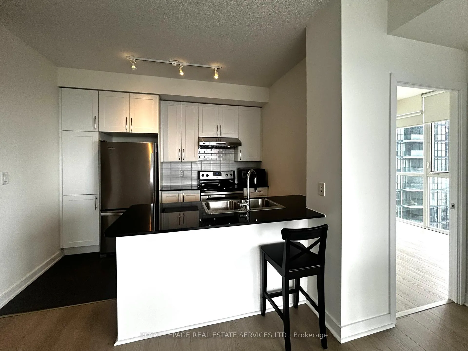 Photo 10 of Unit 2909, 4070 Confederation Parkway, Mississauga, City Centre — HOMEH