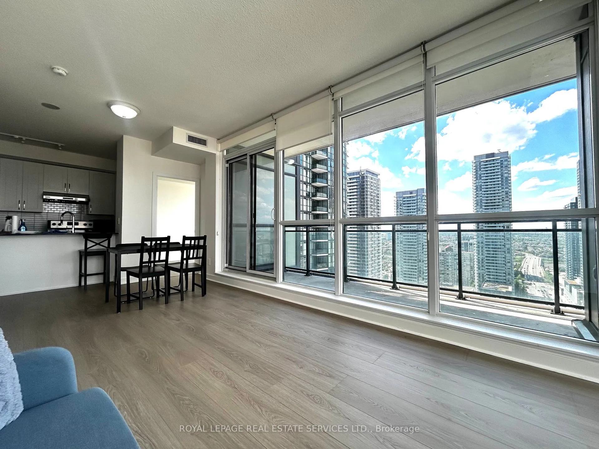 Photo 15 of Unit 2909, 4070 Confederation Parkway, Mississauga, City Centre — HOMEH