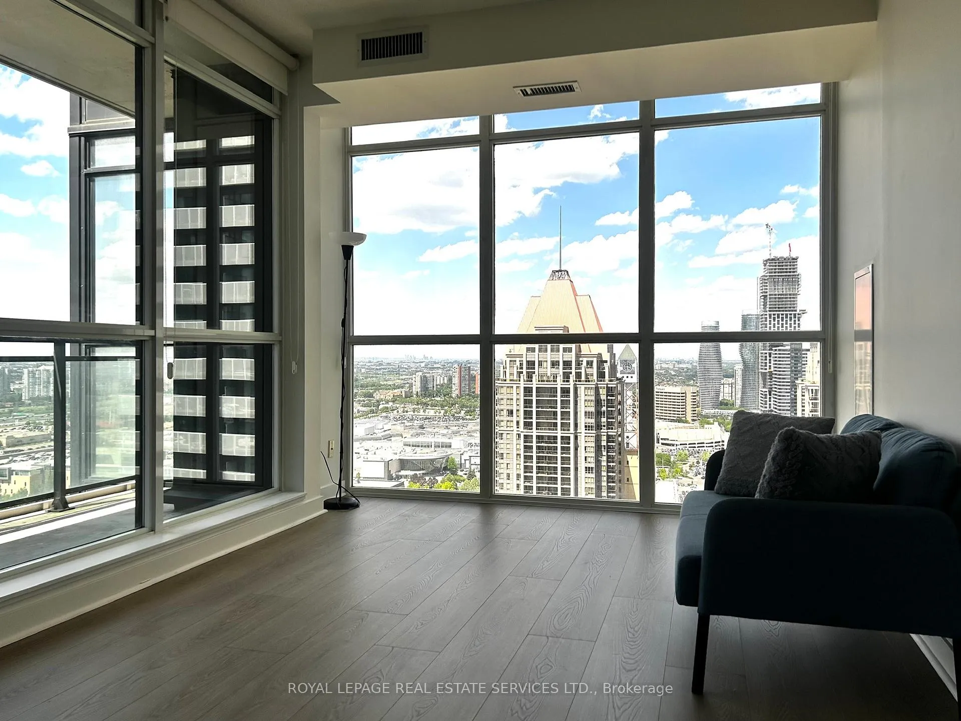 Photo 16 of Unit 2909, 4070 Confederation Parkway, Mississauga, City Centre — HOMEH