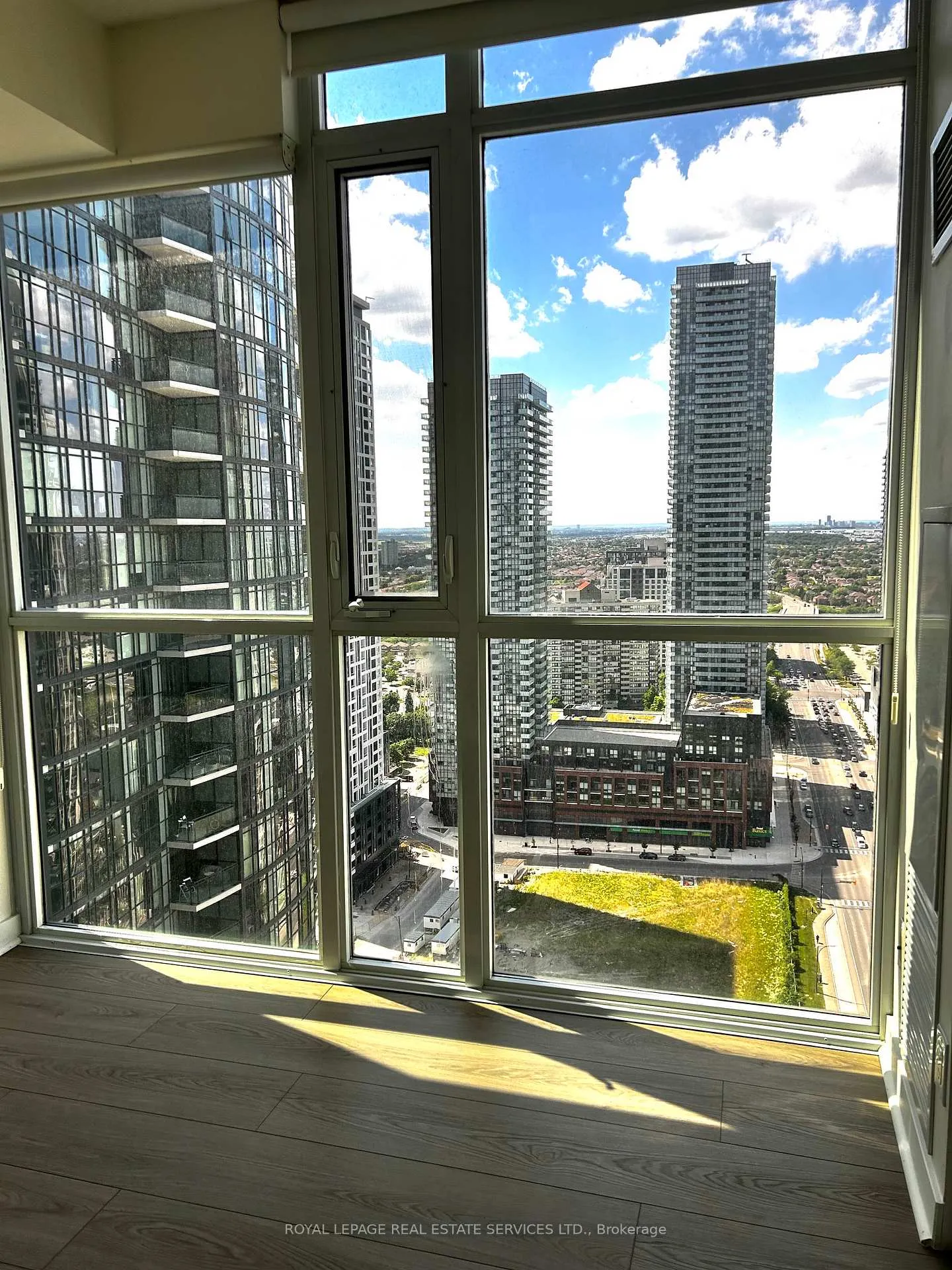 Photo 33 of Unit 2909, 4070 Confederation Parkway, Mississauga, City Centre — HOMEH