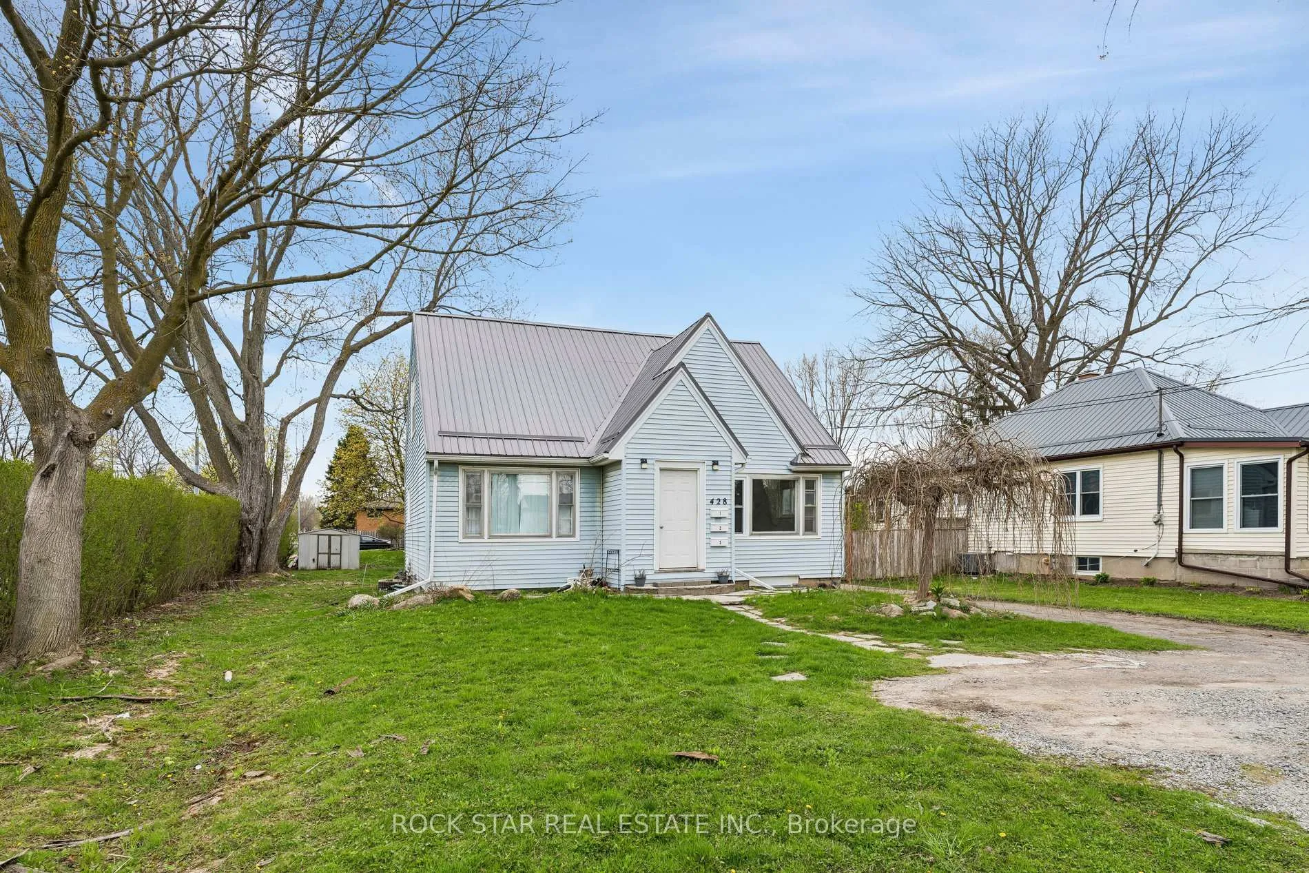 Photo 2 of 428 Thorold Road, Welland, West Welland — HOMEH