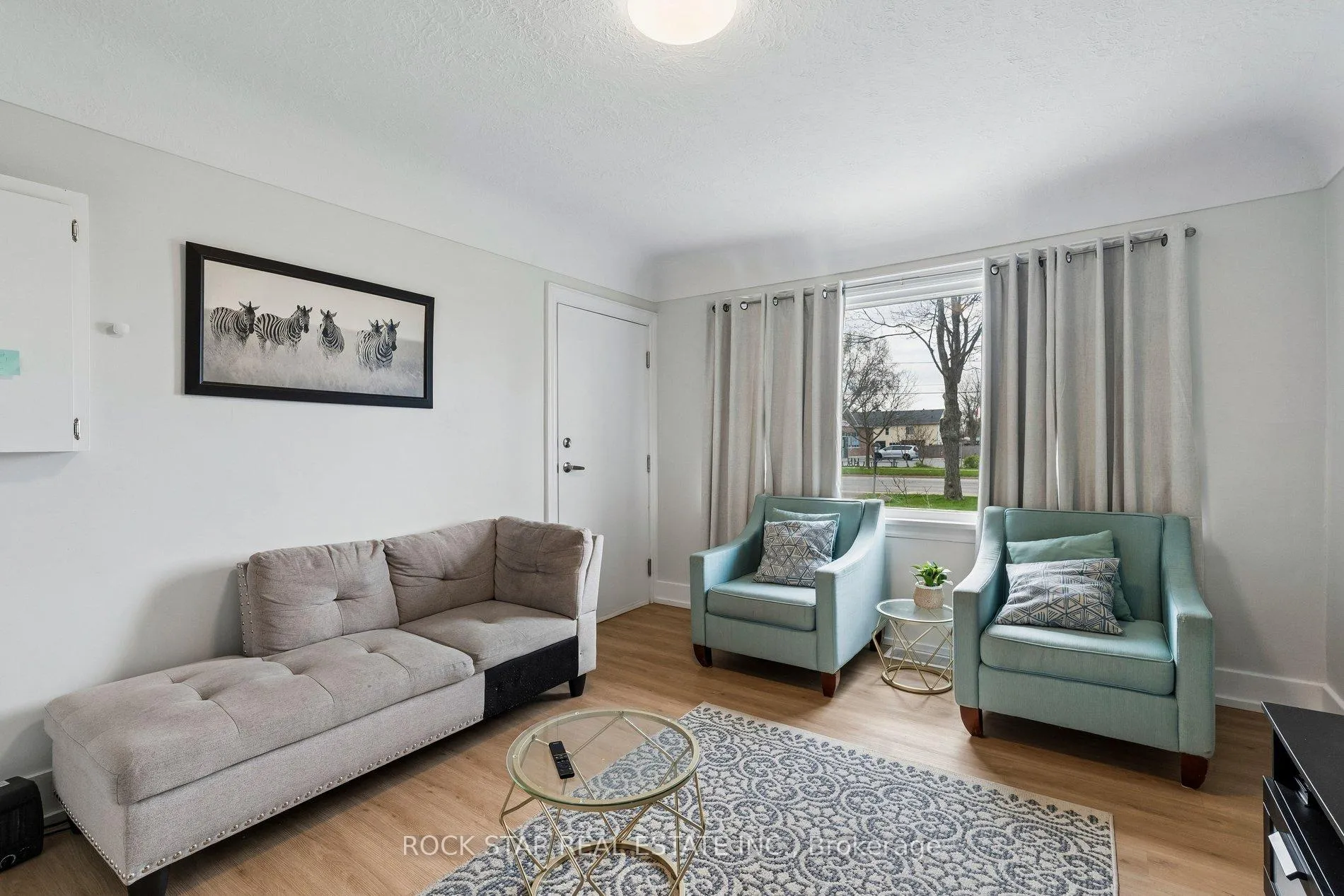 Photo 6 of 428 Thorold Road, Welland, West Welland — HOMEH