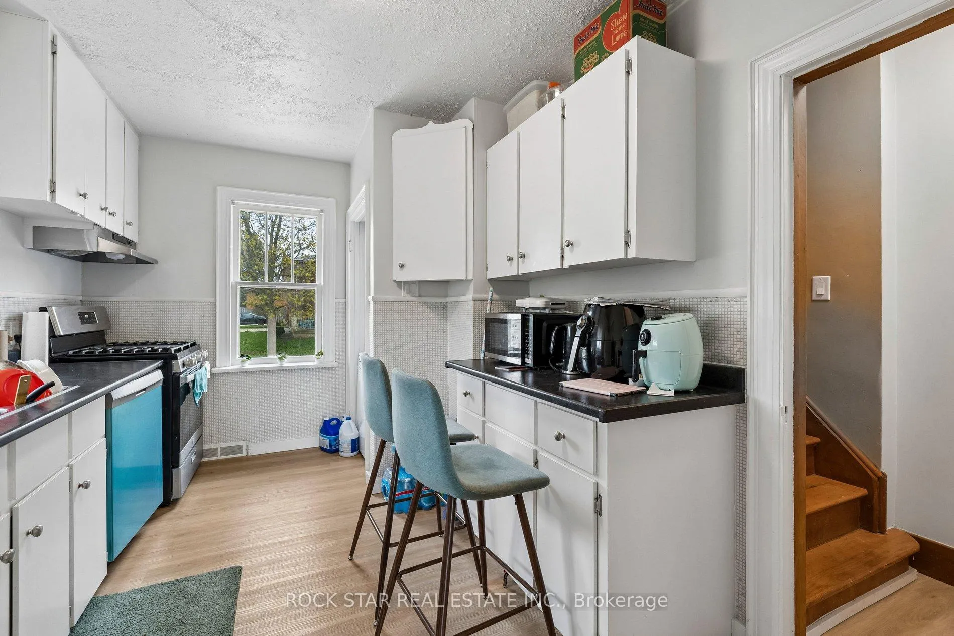 Photo 8 of 428 Thorold Road, Welland, West Welland — HOMEH