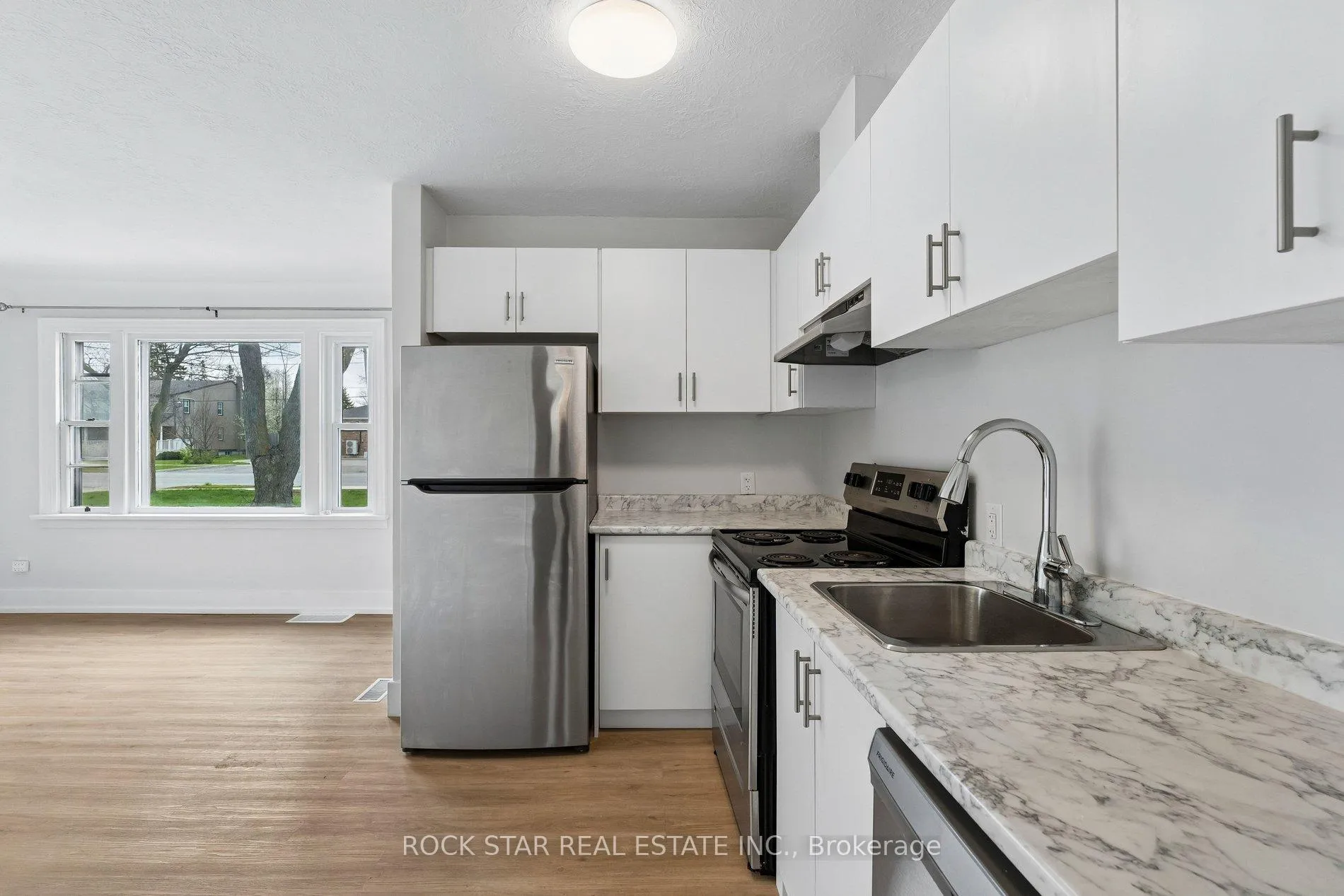 Photo 14 of 428 Thorold Road, Welland, West Welland — HOMEH