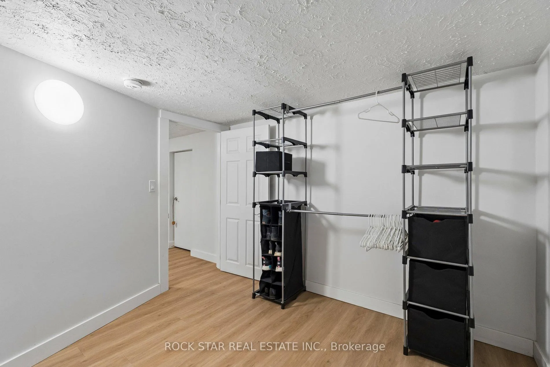 Photo 39 of 428 Thorold Road, Welland, West Welland — HOMEH