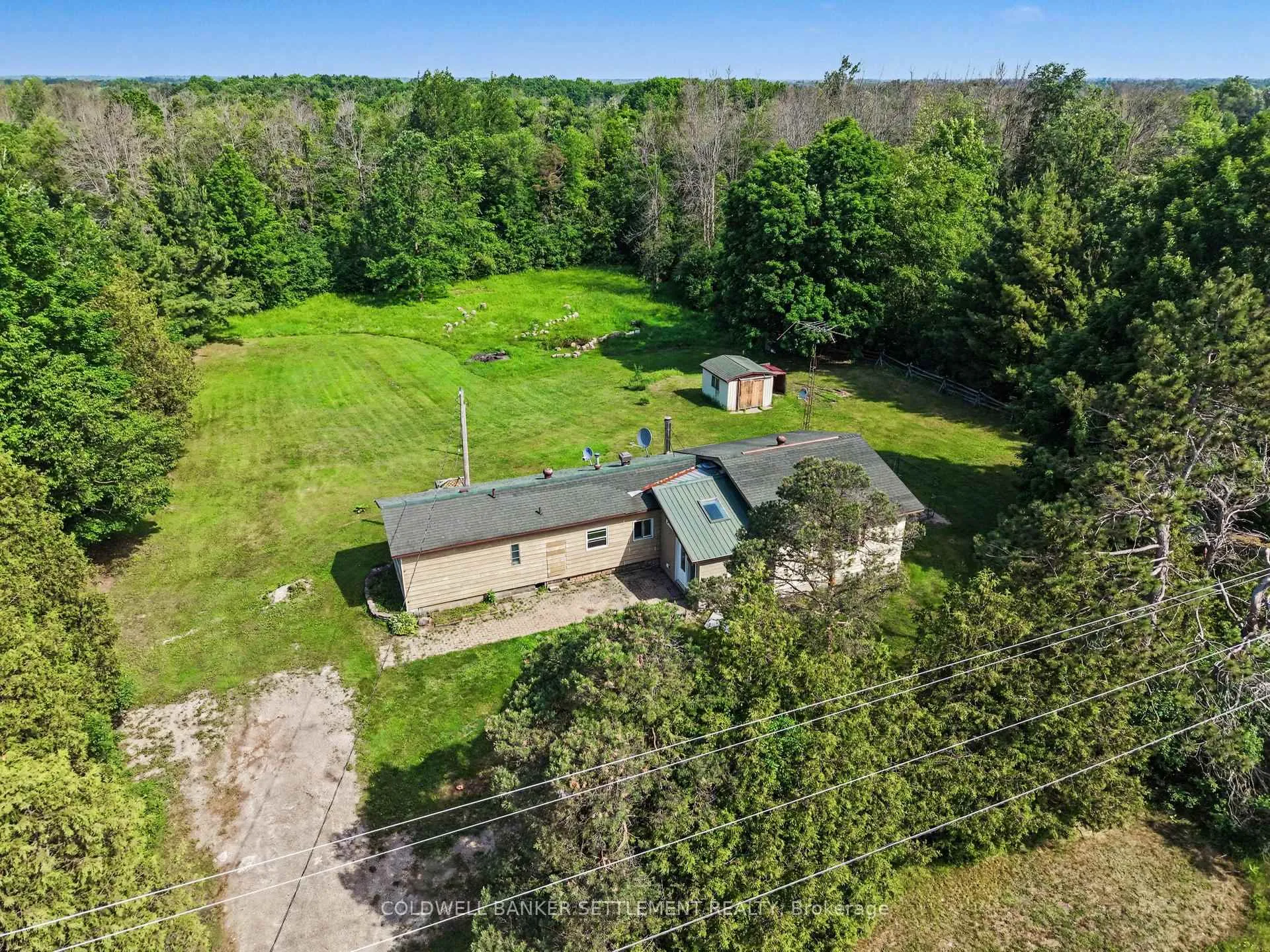 Photo 2 of 2394 Scotch Line Road, Tay Valley, Bathurst/Burgess & Sherbrooke (Bathurst) Twp — HOMEH
