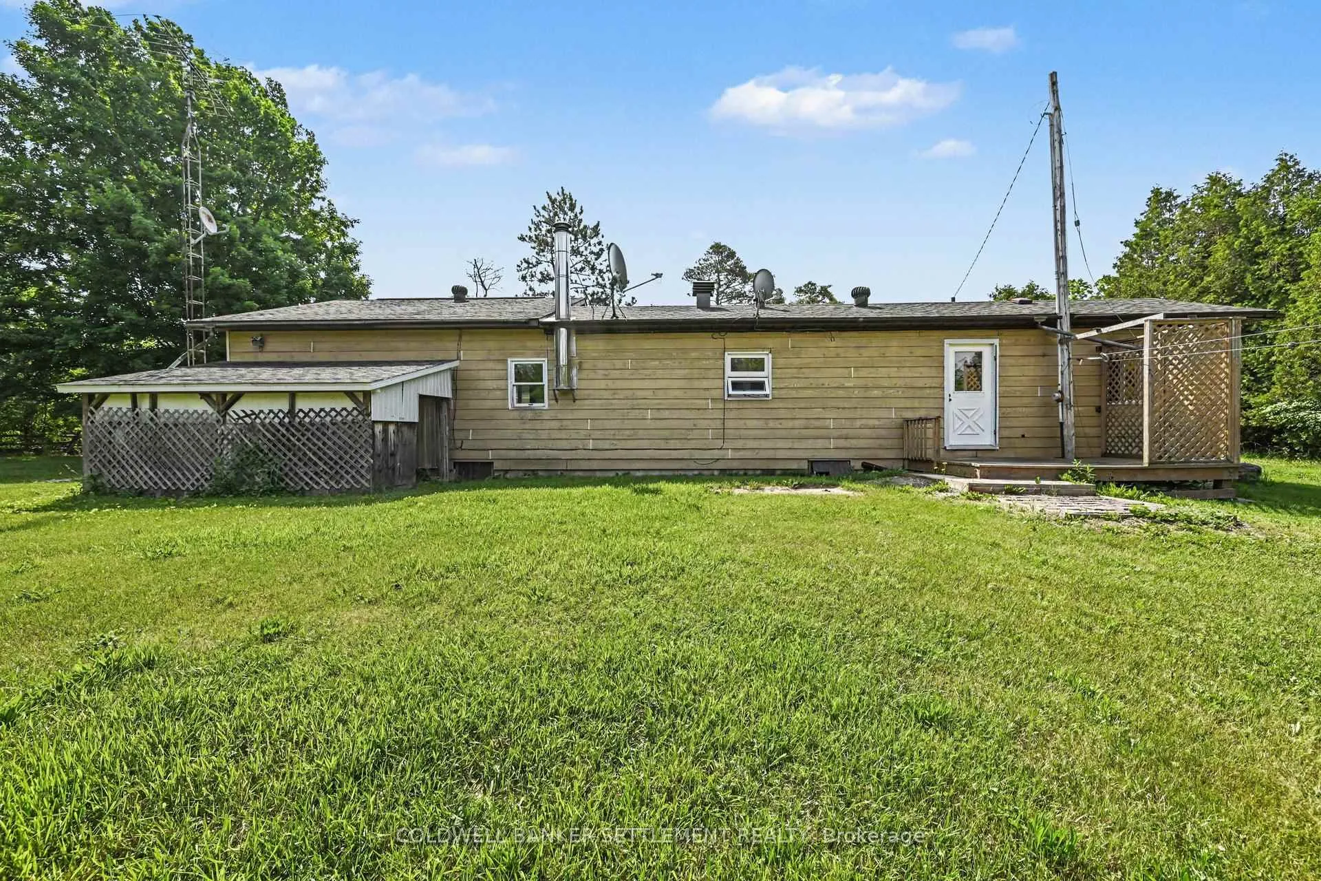 Photo 6 of 2394 Scotch Line Road, Tay Valley, Bathurst/Burgess & Sherbrooke (Bathurst) Twp — HOMEH