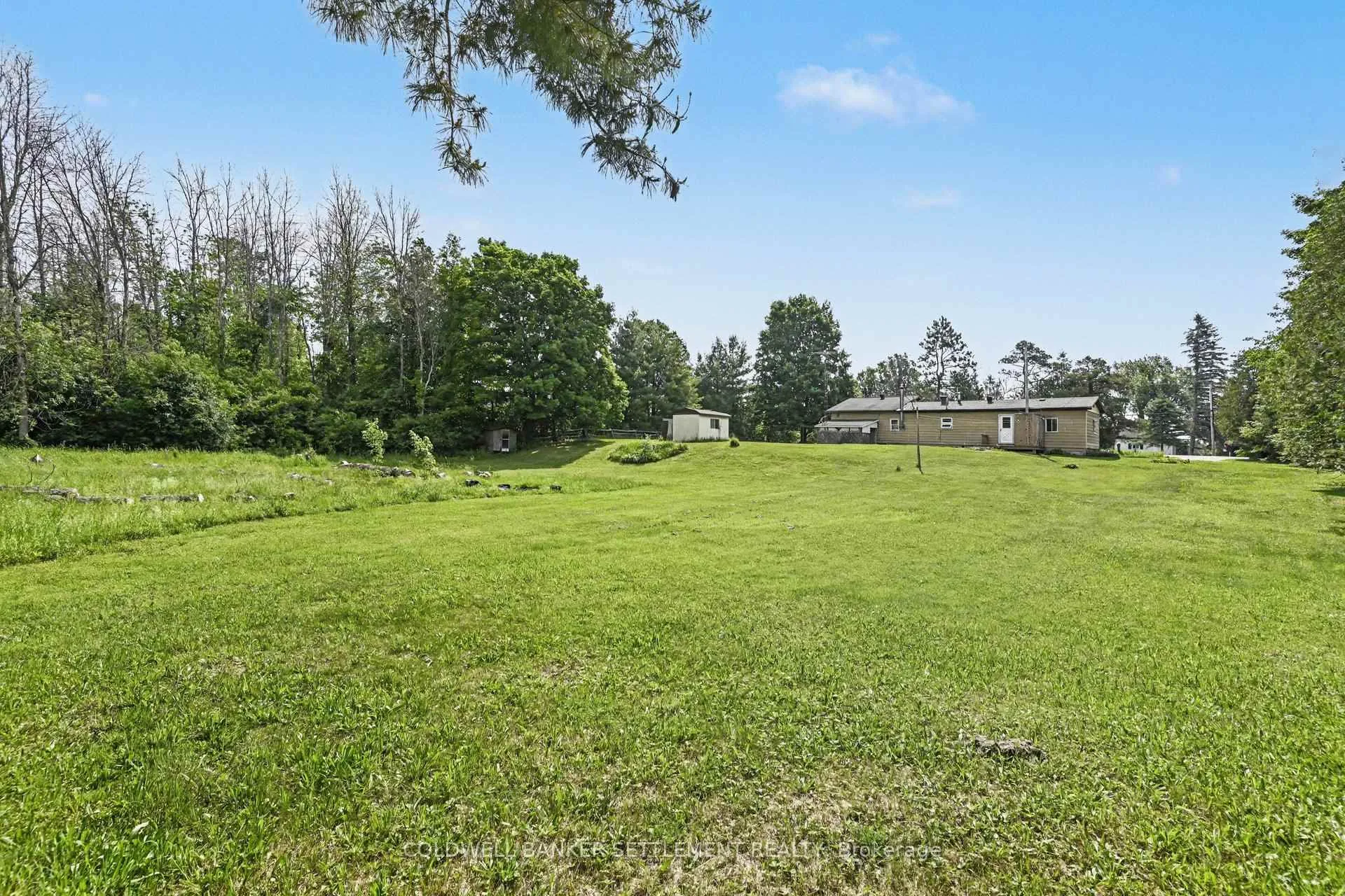 Photo 11 of 2394 Scotch Line Road, Tay Valley, Bathurst/Burgess & Sherbrooke (Bathurst) Twp — HOMEH