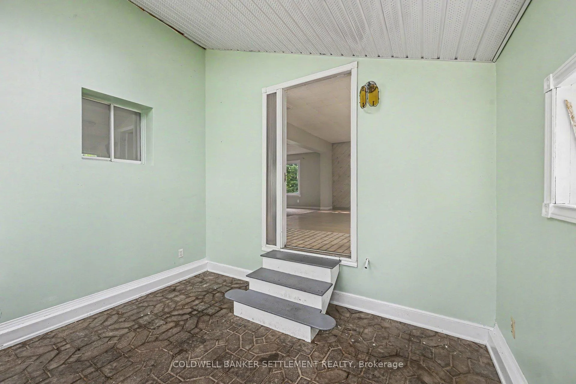 Photo 12 of 2394 Scotch Line Road, Tay Valley, Bathurst/Burgess & Sherbrooke (Bathurst) Twp — HOMEH