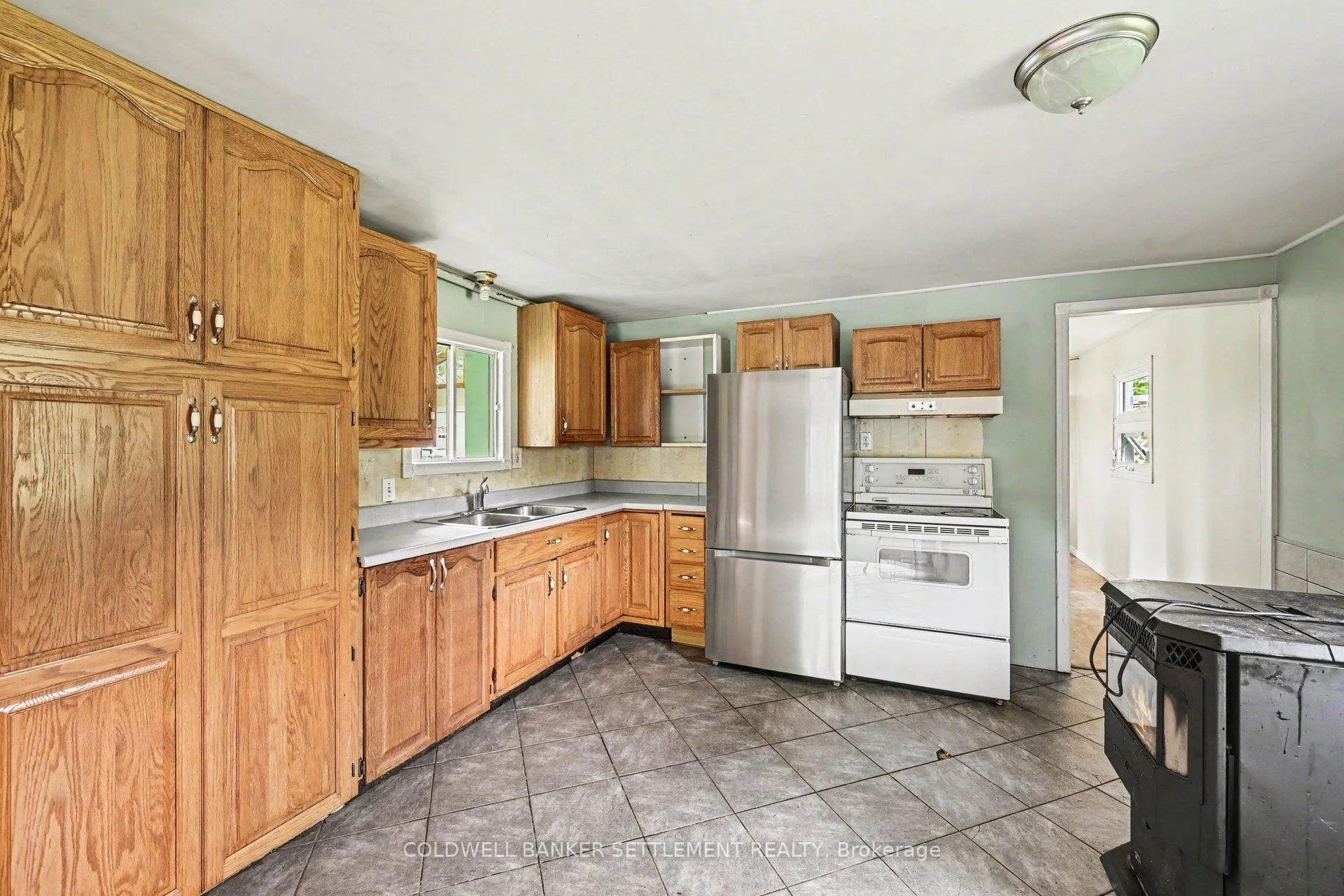 Photo 18 of 2394 Scotch Line Road, Tay Valley, Bathurst/Burgess & Sherbrooke (Bathurst) Twp — HOMEH