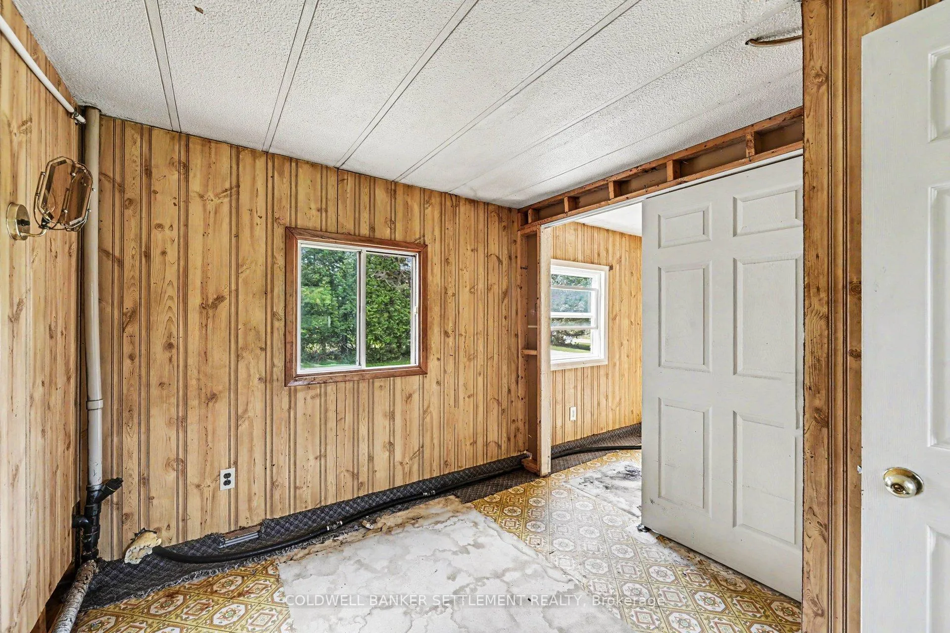 Photo 21 of 2394 Scotch Line Road, Tay Valley, Bathurst/Burgess & Sherbrooke (Bathurst) Twp — HOMEH