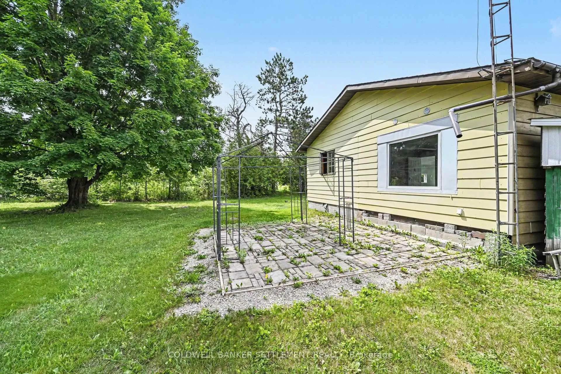 Photo 32 of 2394 Scotch Line Road, Tay Valley, Bathurst/Burgess & Sherbrooke (Bathurst) Twp — HOMEH