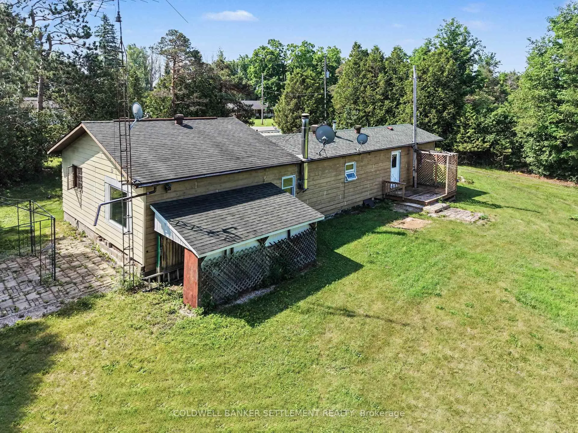 Photo 33 of 2394 Scotch Line Road, Tay Valley, Bathurst/Burgess & Sherbrooke (Bathurst) Twp — HOMEH