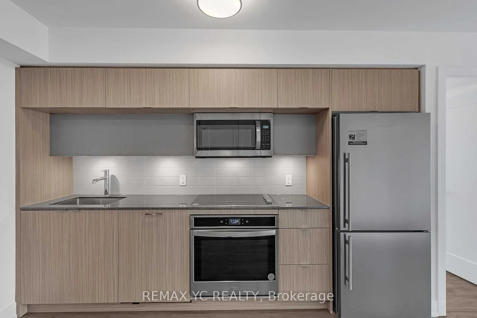 Photo 2 of Unit 3217, 585 Bloor Street E, Toronto, North St. James Town — HOMEH