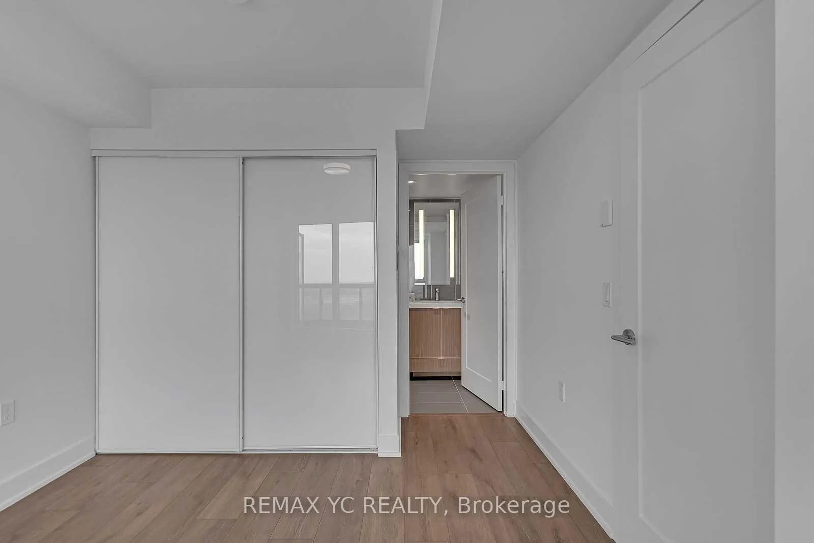 Photo 12 of Unit 3217, 585 Bloor Street E, Toronto, North St. James Town — HOMEH