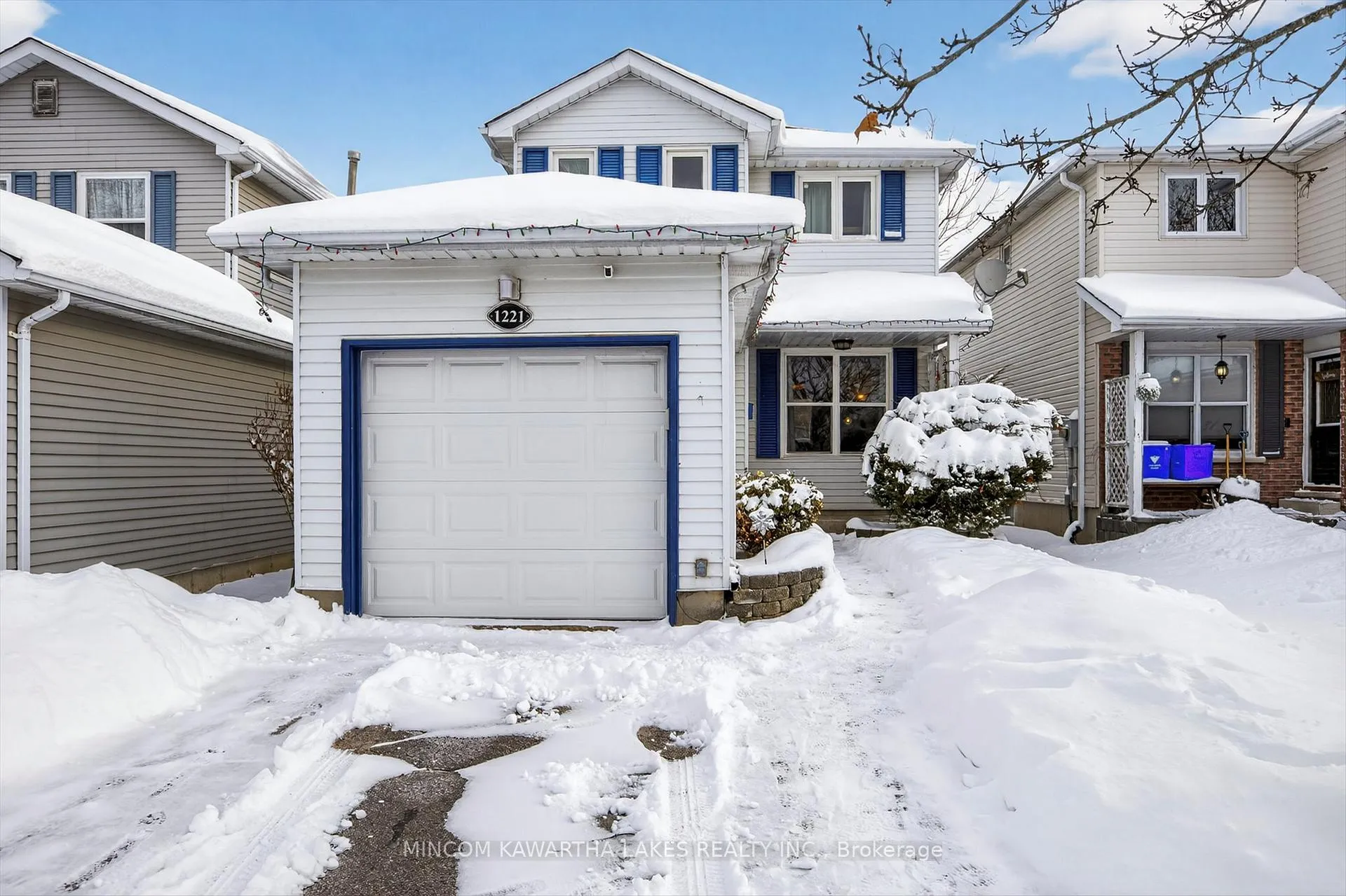Photo 2 of 1221 Huntington Circle, Peterborough, Otonabee Ward 1 — HOMEH