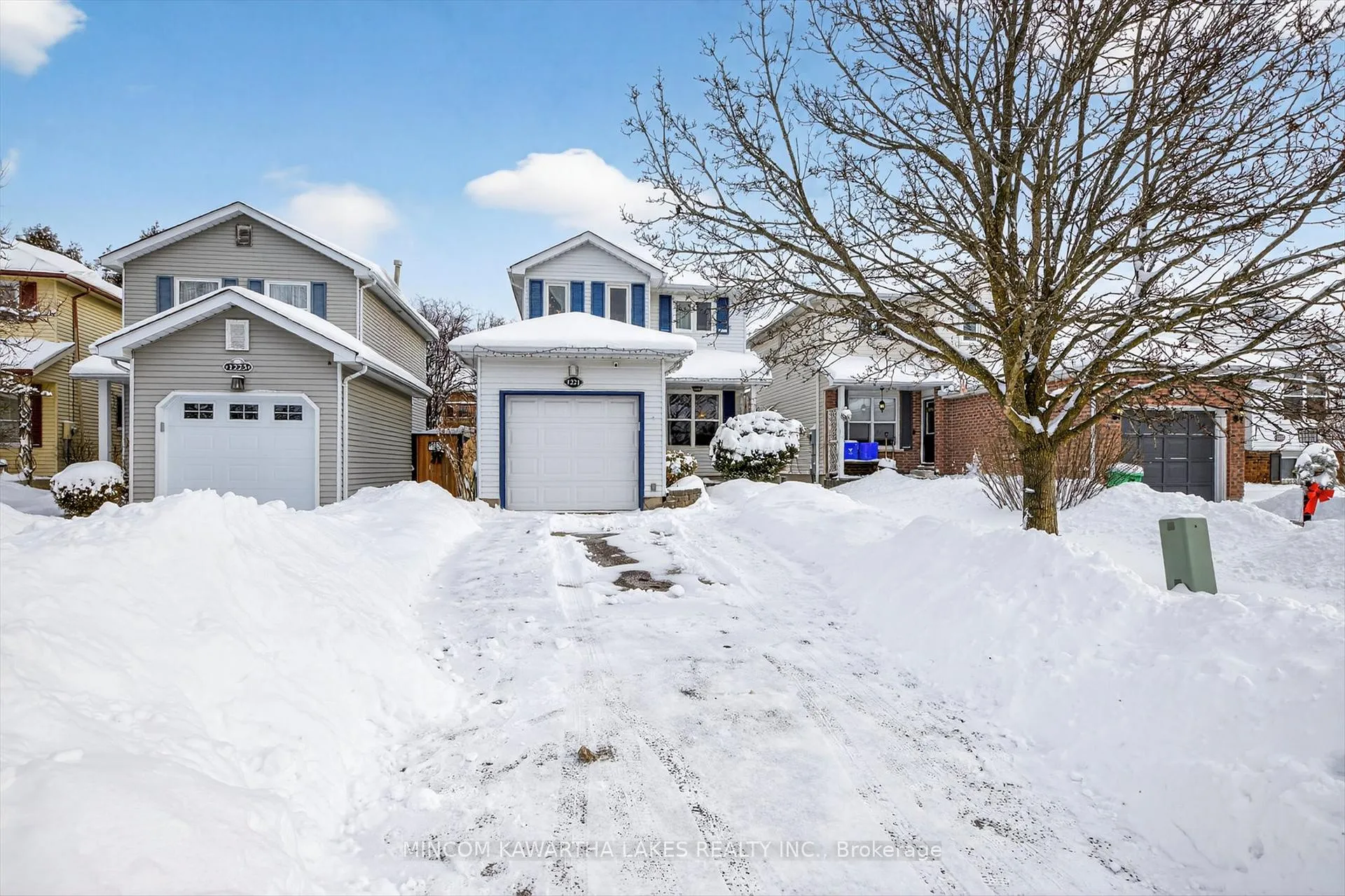Photo 4 of 1221 Huntington Circle, Peterborough, Otonabee Ward 1 — HOMEH