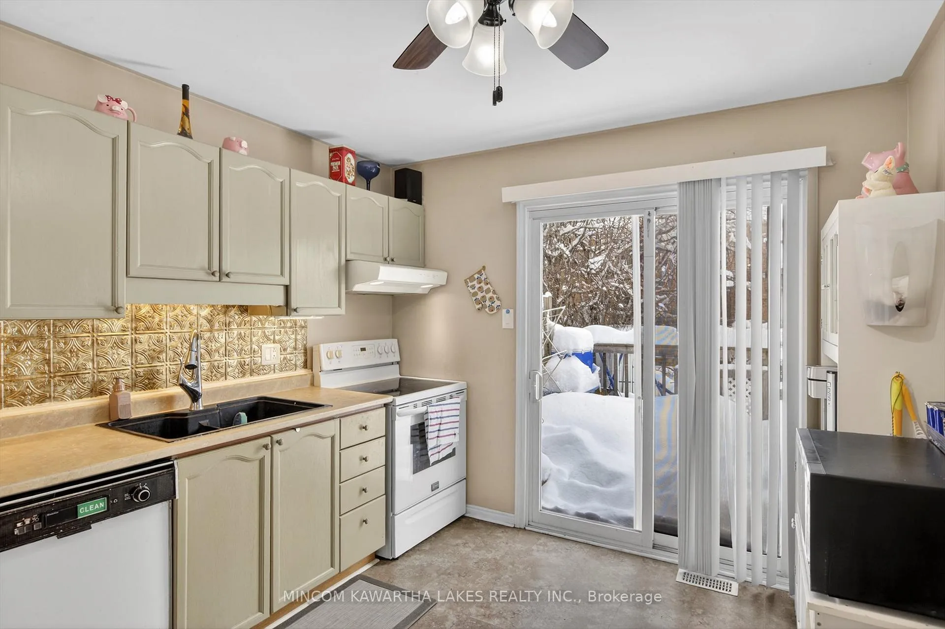 Photo 13 of 1221 Huntington Circle, Peterborough, Otonabee Ward 1 — HOMEH