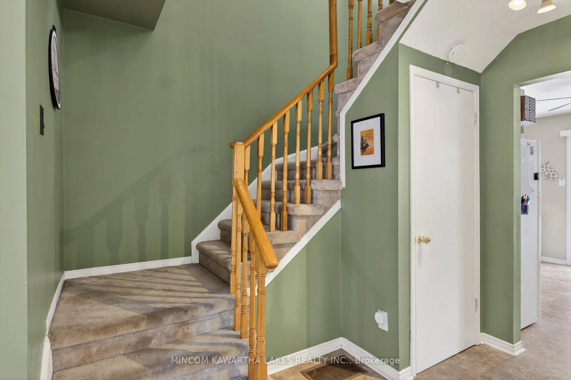 Photo 19 of 1221 Huntington Circle, Peterborough, Otonabee Ward 1 — HOMEH