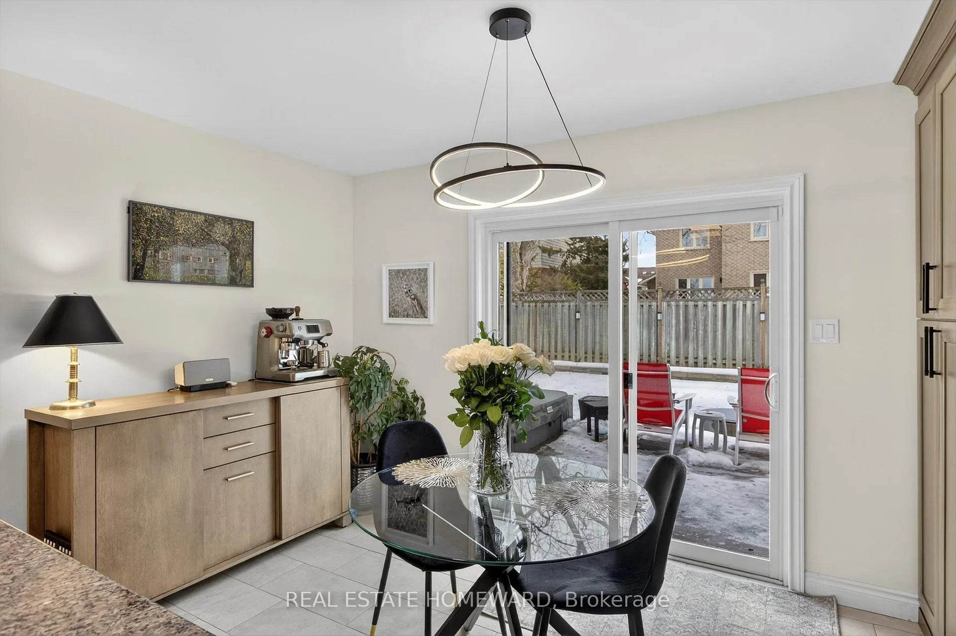 Photo 13 of 1530 Scollard Crescent, Peterborough, Ashburnham Ward 4 — HOMEH