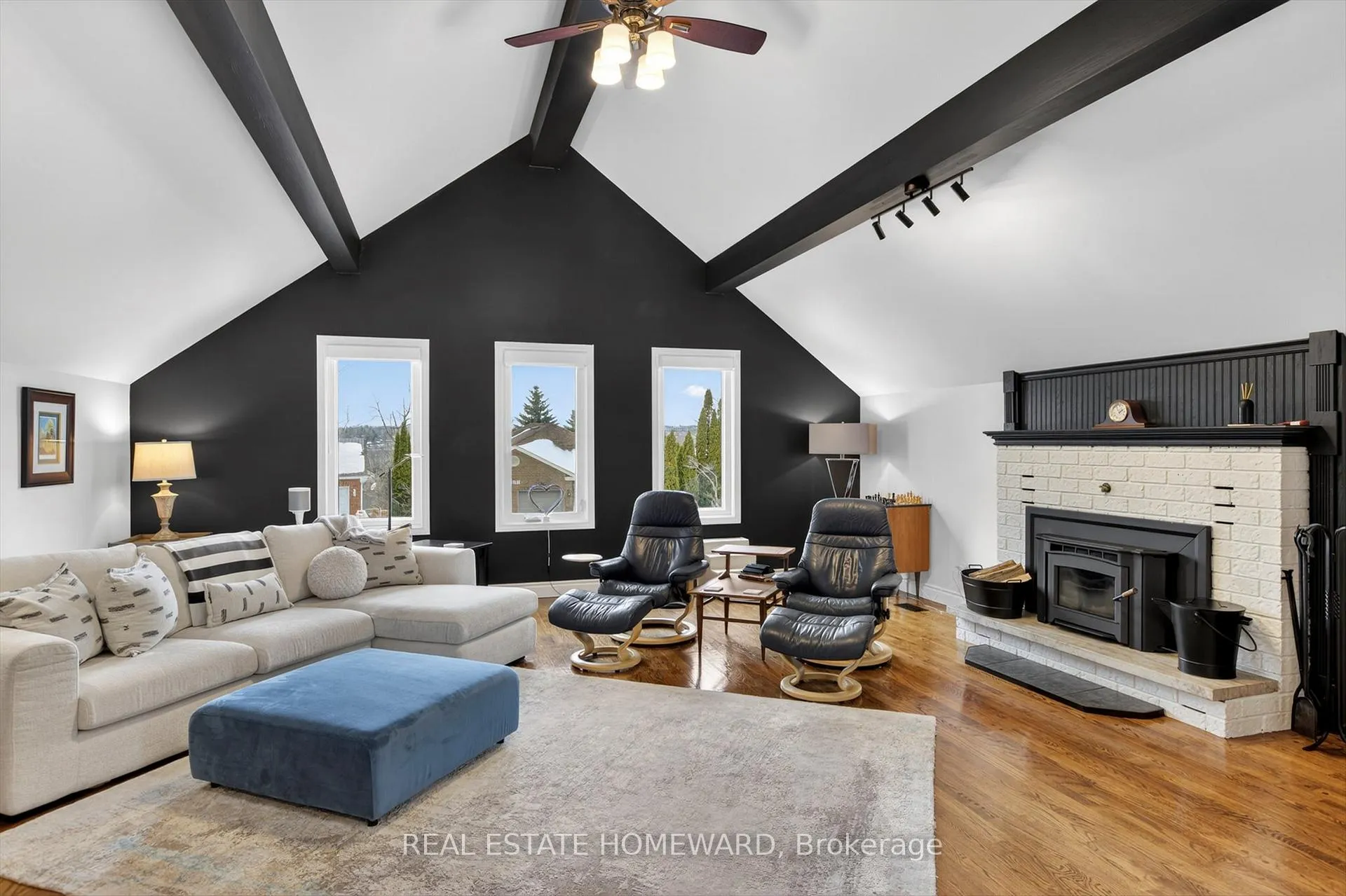 Photo 15 of 1530 Scollard Crescent, Peterborough, Ashburnham Ward 4 — HOMEH