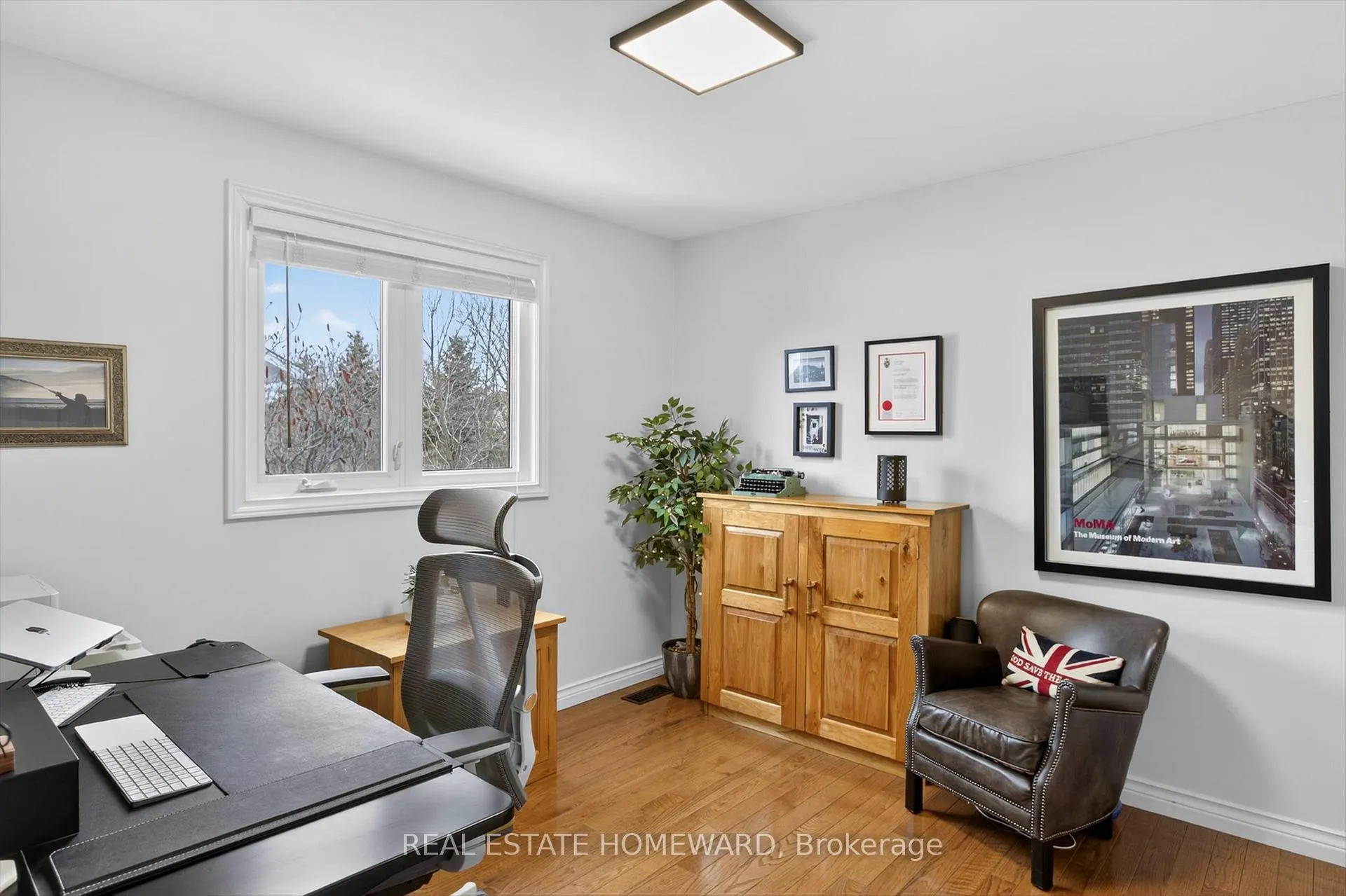 Photo 22 of 1530 Scollard Crescent, Peterborough, Ashburnham Ward 4 — HOMEH