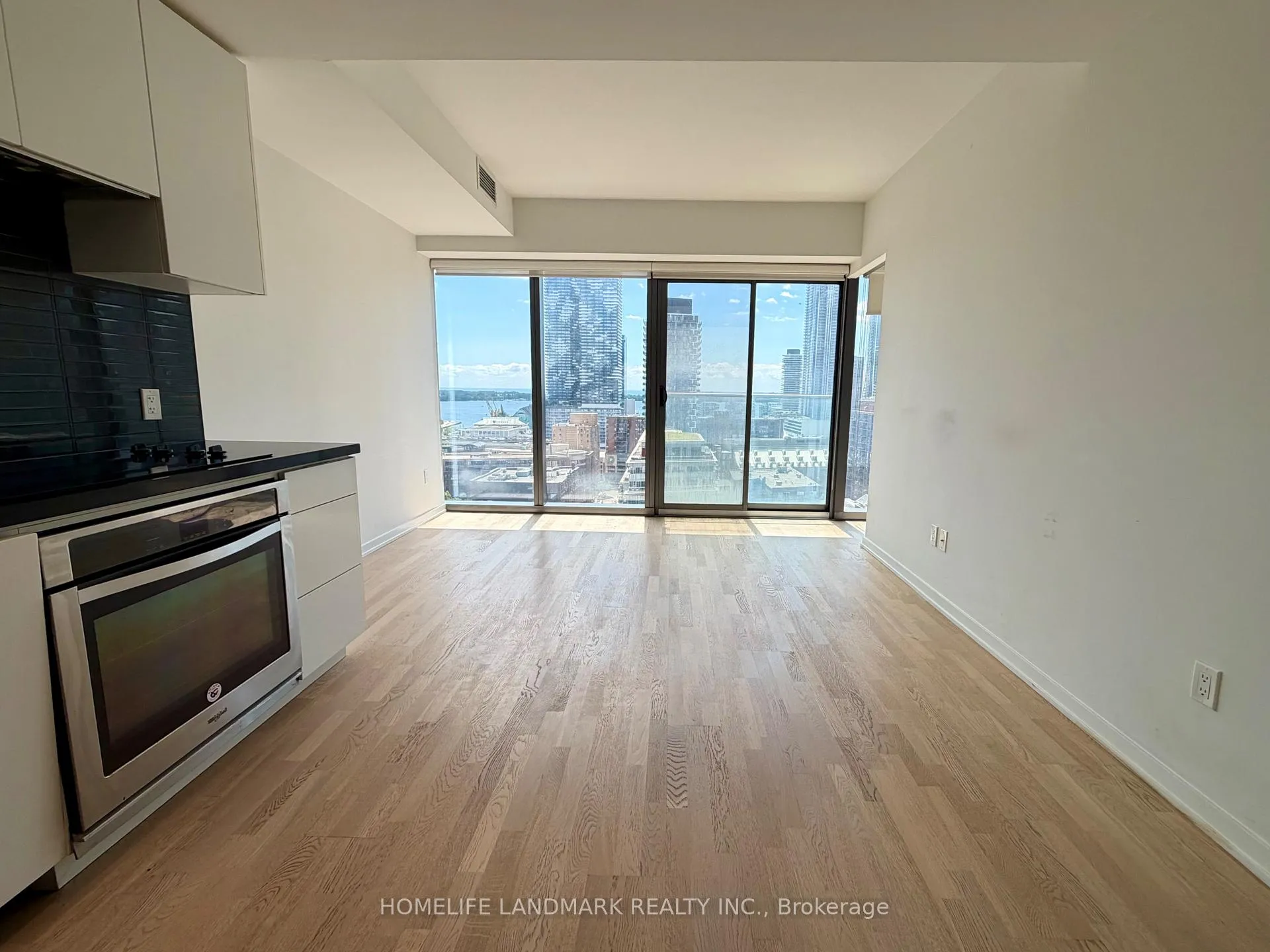 Photo 3 of Unit 1703, 60 Colborne Street, Toronto, Church-Yonge Corridor — HOMEH