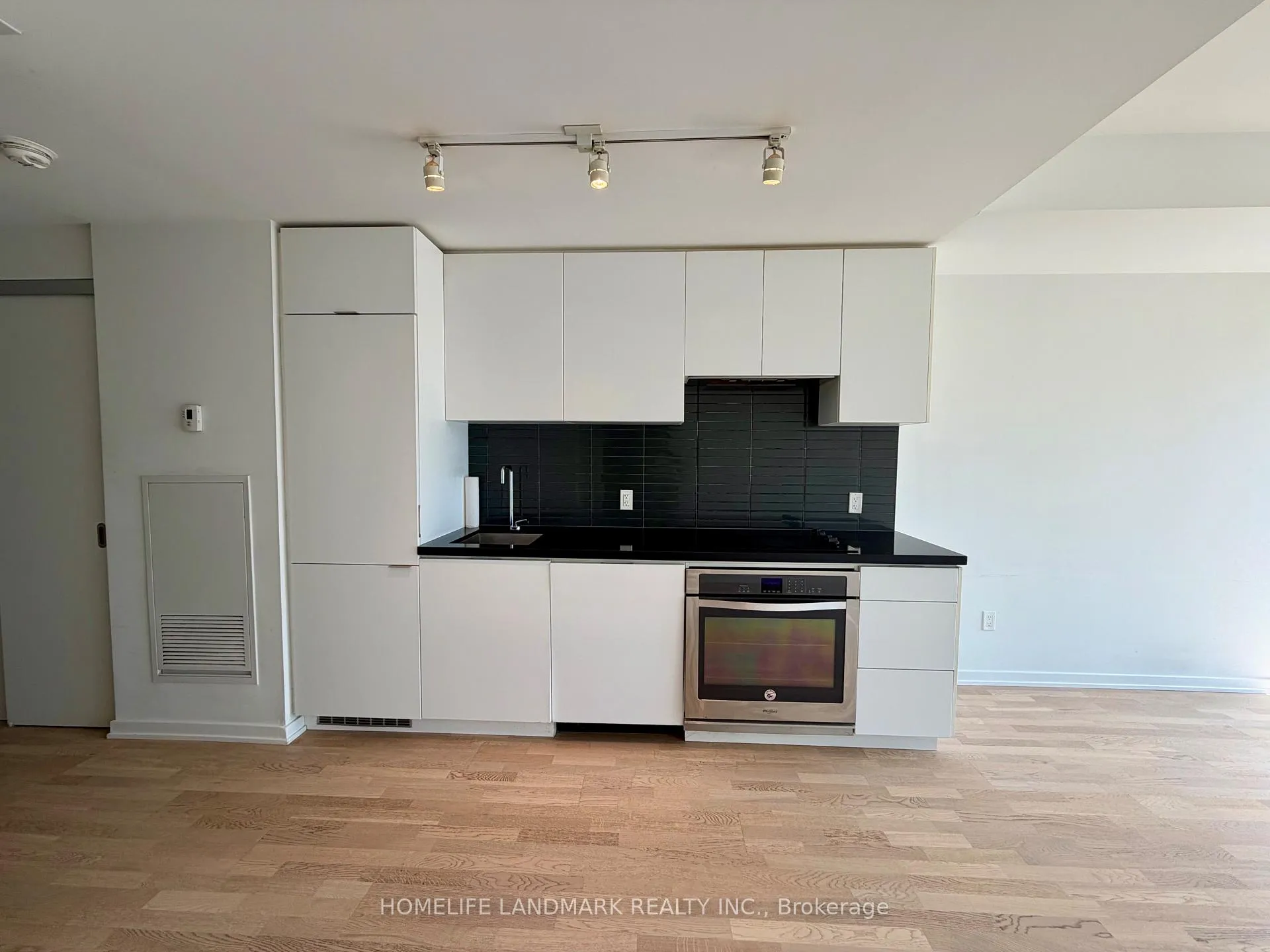 Photo 4 of Unit 1703, 60 Colborne Street, Toronto, Church-Yonge Corridor — HOMEH