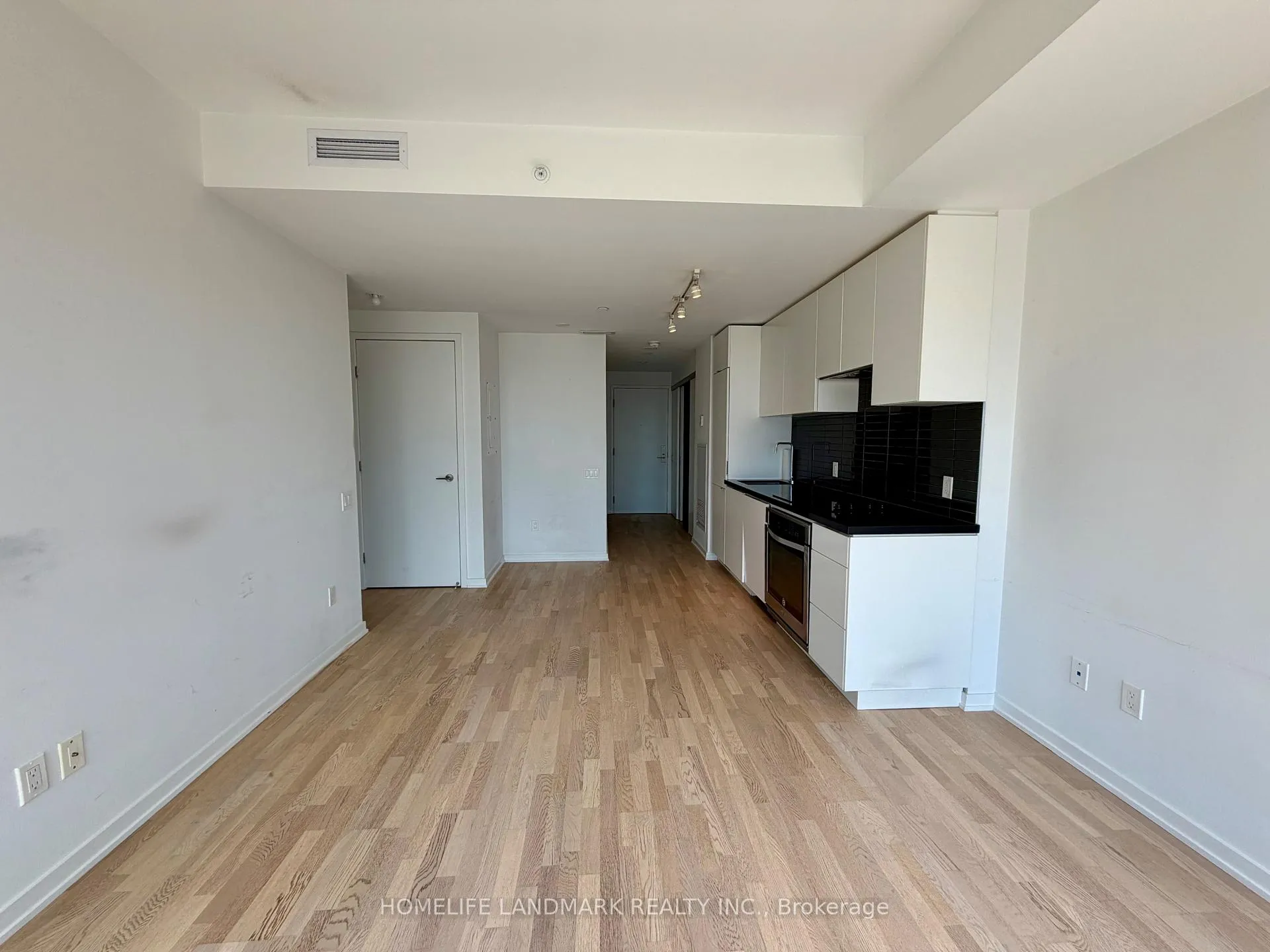 Photo 5 of Unit 1703, 60 Colborne Street, Toronto, Church-Yonge Corridor — HOMEH