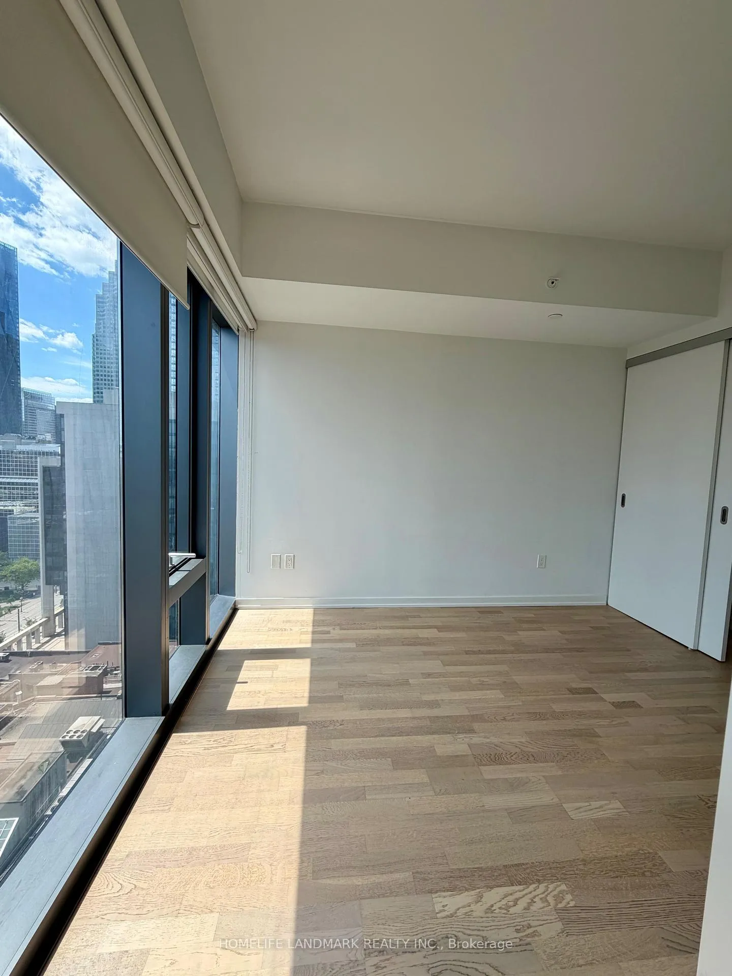 Photo 6 of Unit 1703, 60 Colborne Street, Toronto, Church-Yonge Corridor — HOMEH