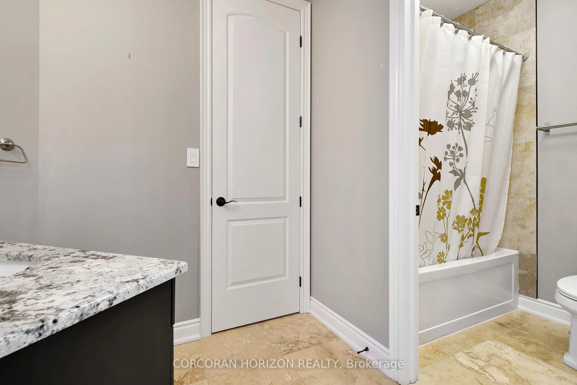 Photo 25 of Unit 8, 258 Edgewater Crescent, Kitchener, Grand River South — HOMEH