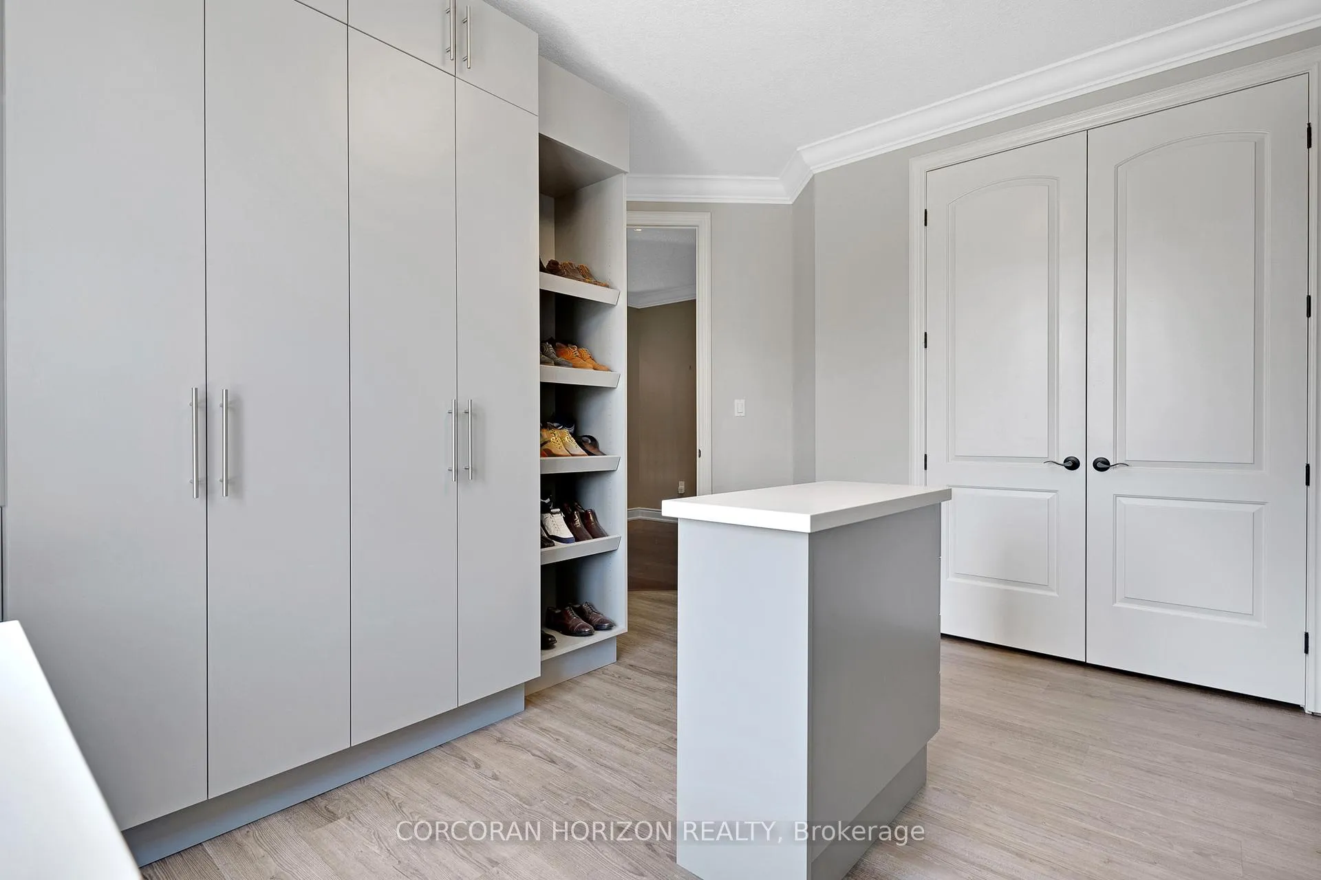 Photo 28 of Unit 8, 258 Edgewater Crescent, Kitchener, Grand River South — HOMEH