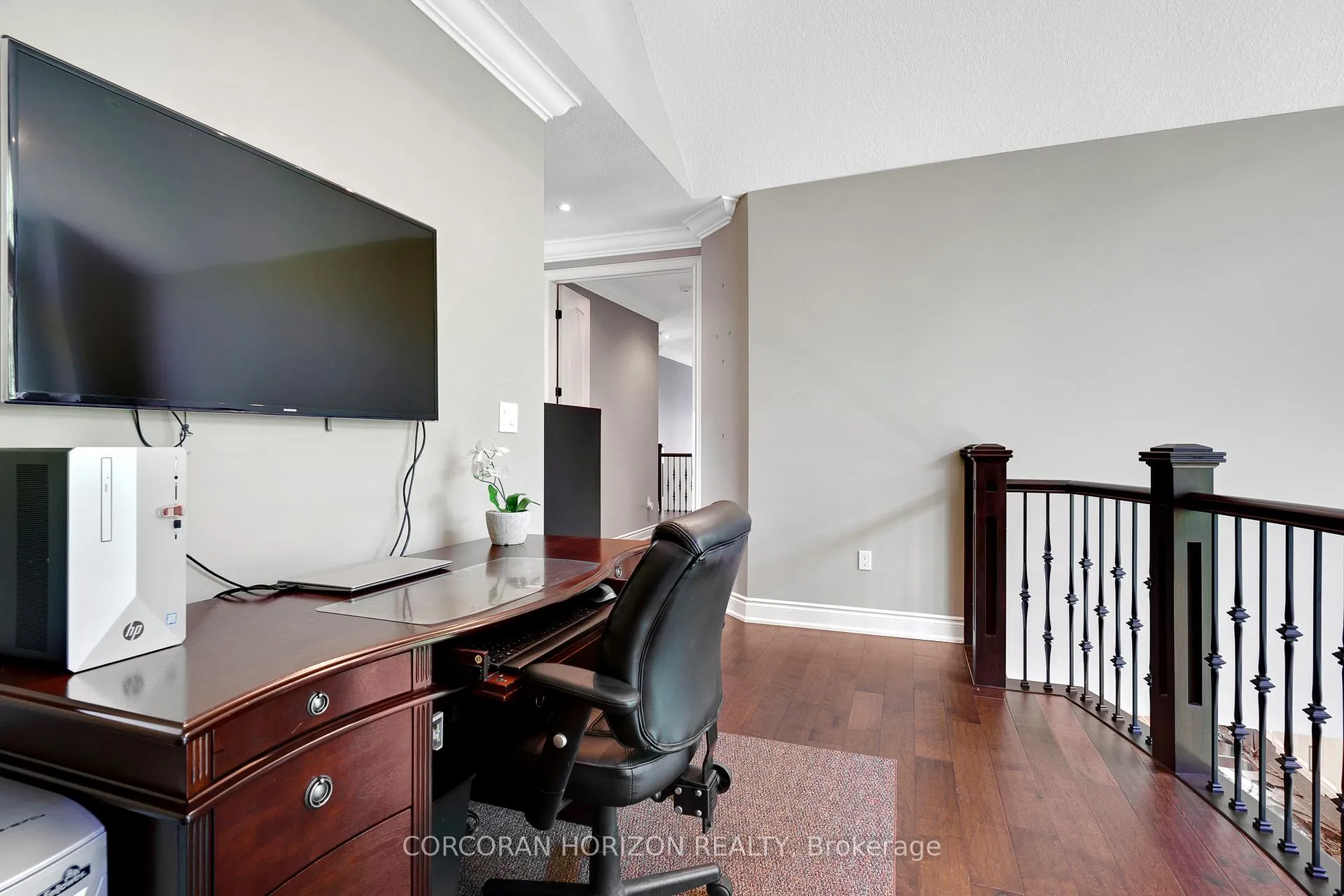Photo 35 of Unit 8, 258 Edgewater Crescent, Kitchener, Grand River South — HOMEH