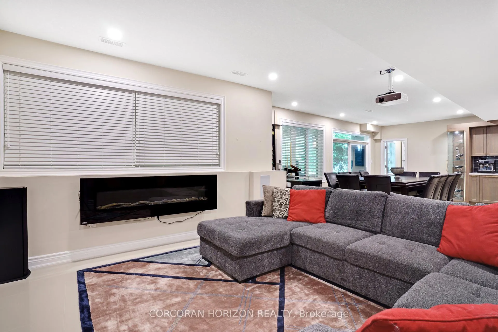Photo 40 of Unit 8, 258 Edgewater Crescent, Kitchener, Grand River South — HOMEH