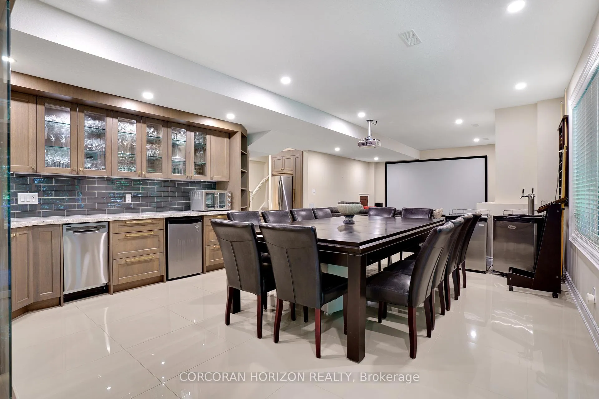 Photo 43 of Unit 8, 258 Edgewater Crescent, Kitchener, Grand River South — HOMEH
