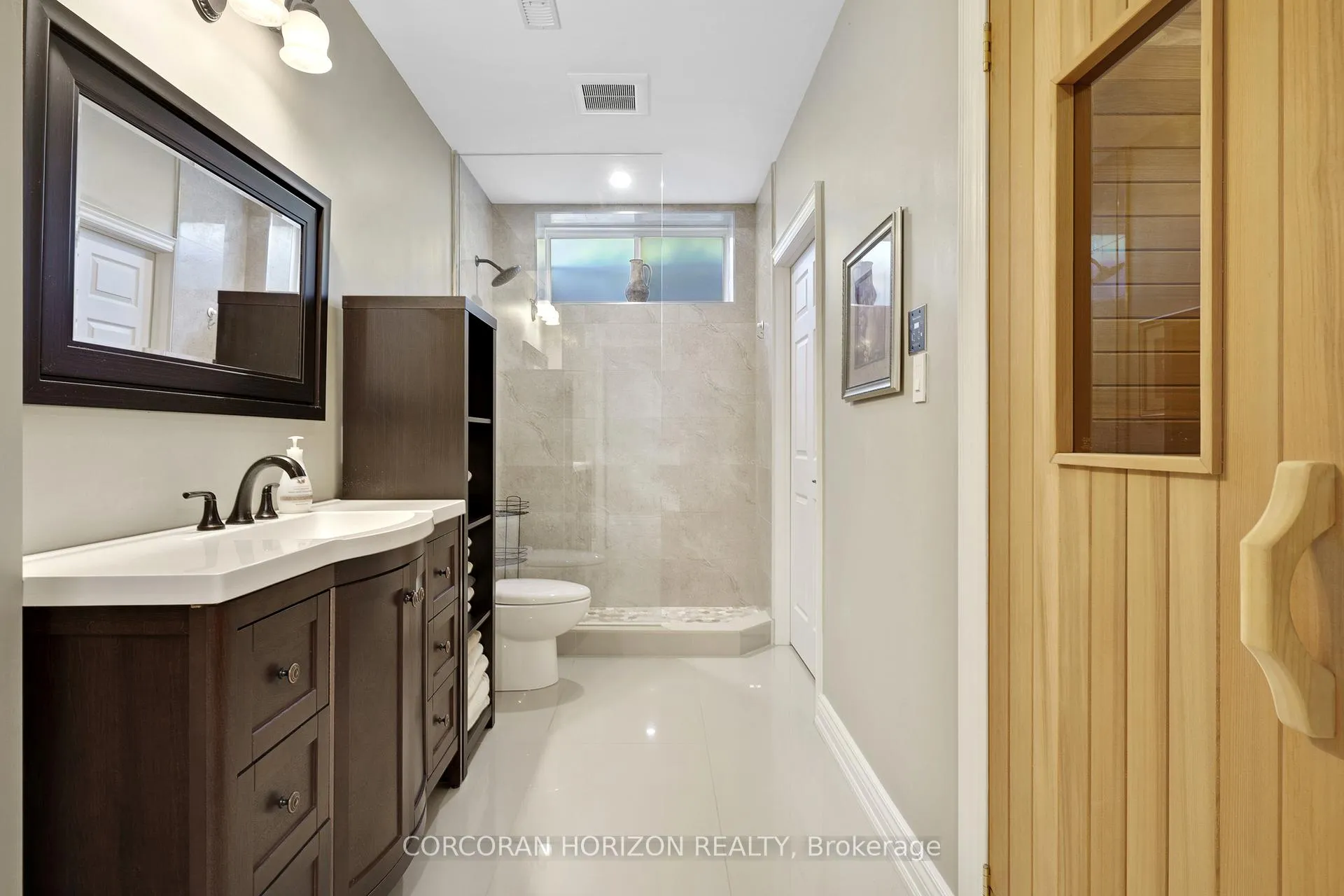 Photo 44 of Unit 8, 258 Edgewater Crescent, Kitchener, Grand River South — HOMEH