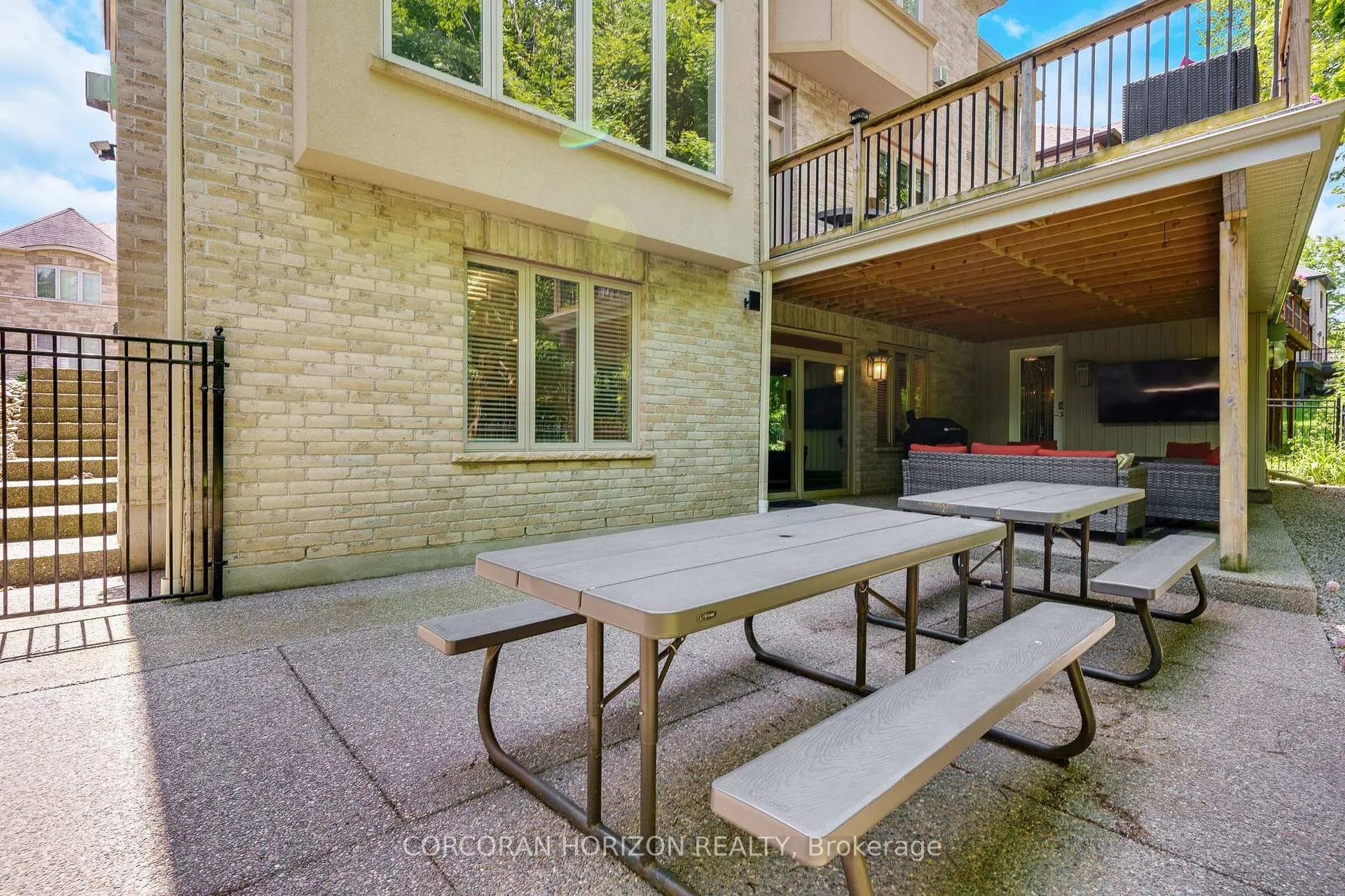 Photo 46 of Unit 8, 258 Edgewater Crescent, Kitchener, Grand River South — HOMEH