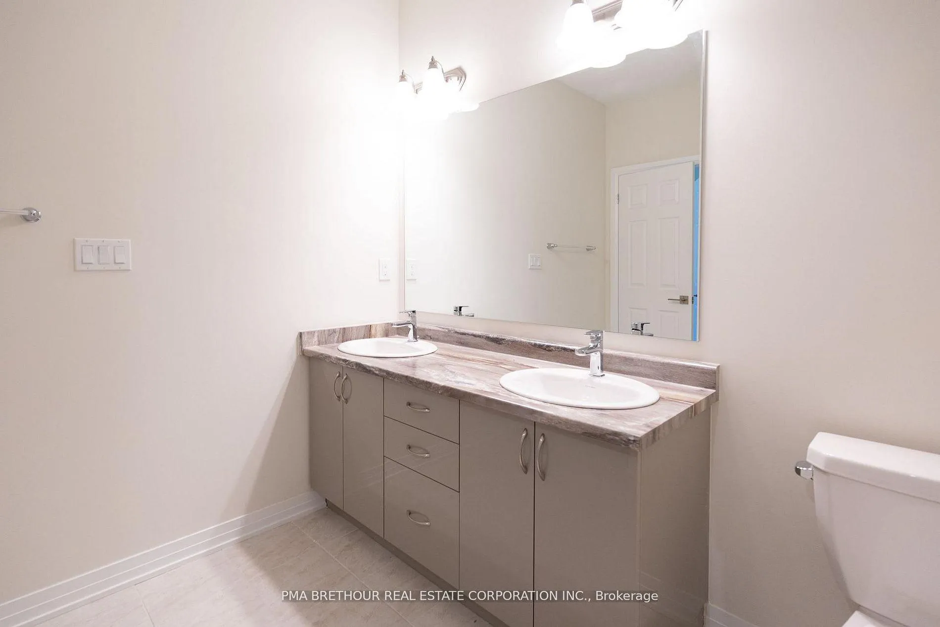 Photo 7 of 3164 Searidge Street, Severn, West Shore — HOMEH