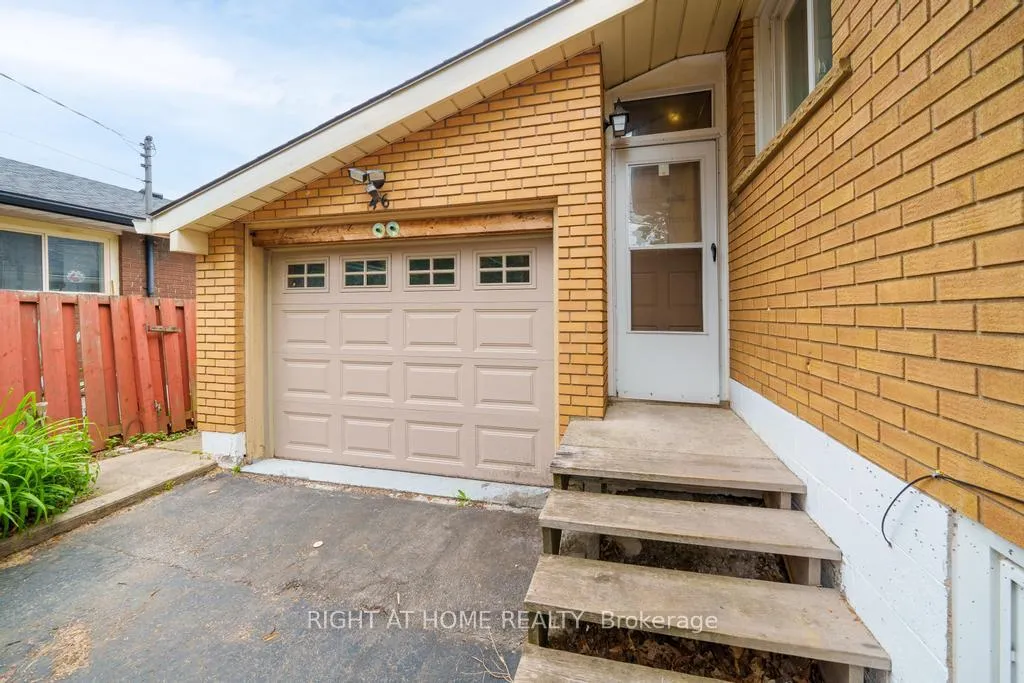 Photo 2 of 46 Sanatorium Road, Hamilton, Buchanan — HOMEH