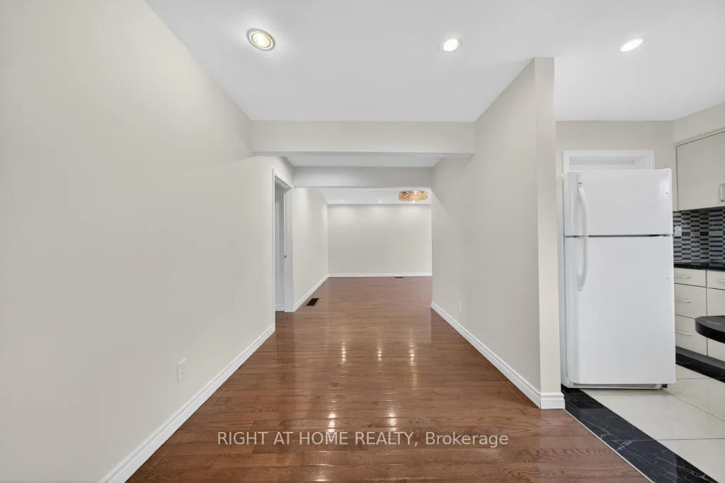 Photo 10 of 46 Sanatorium Road, Hamilton, Buchanan — HOMEH