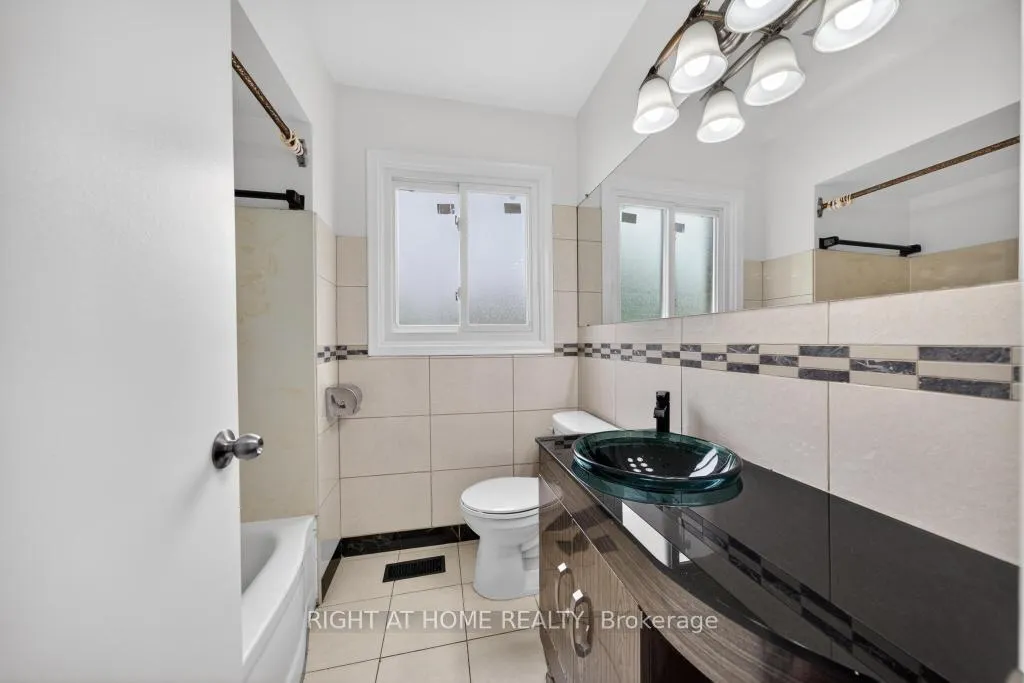 Photo 15 of 46 Sanatorium Road, Hamilton, Buchanan — HOMEH